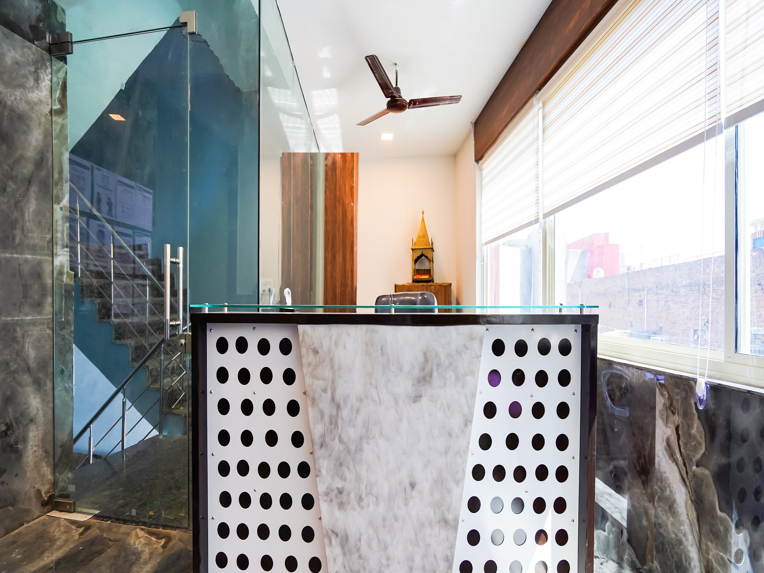 OYO 73333 Hotel Ramji 7 Grand, New Delhi 4