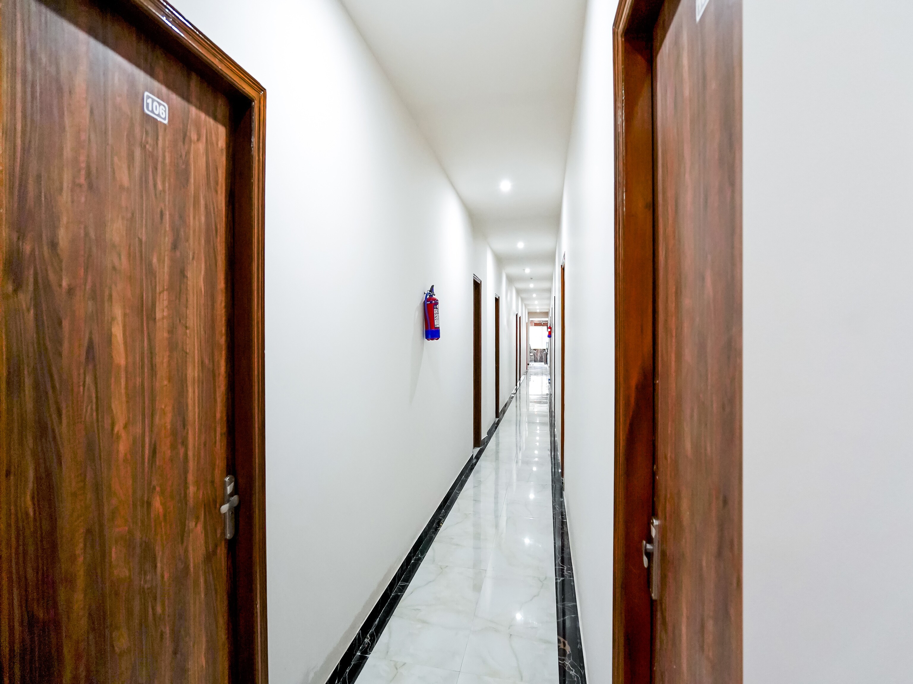 OYO 73333 Hotel Ramji 7 Grand, New Delhi 5