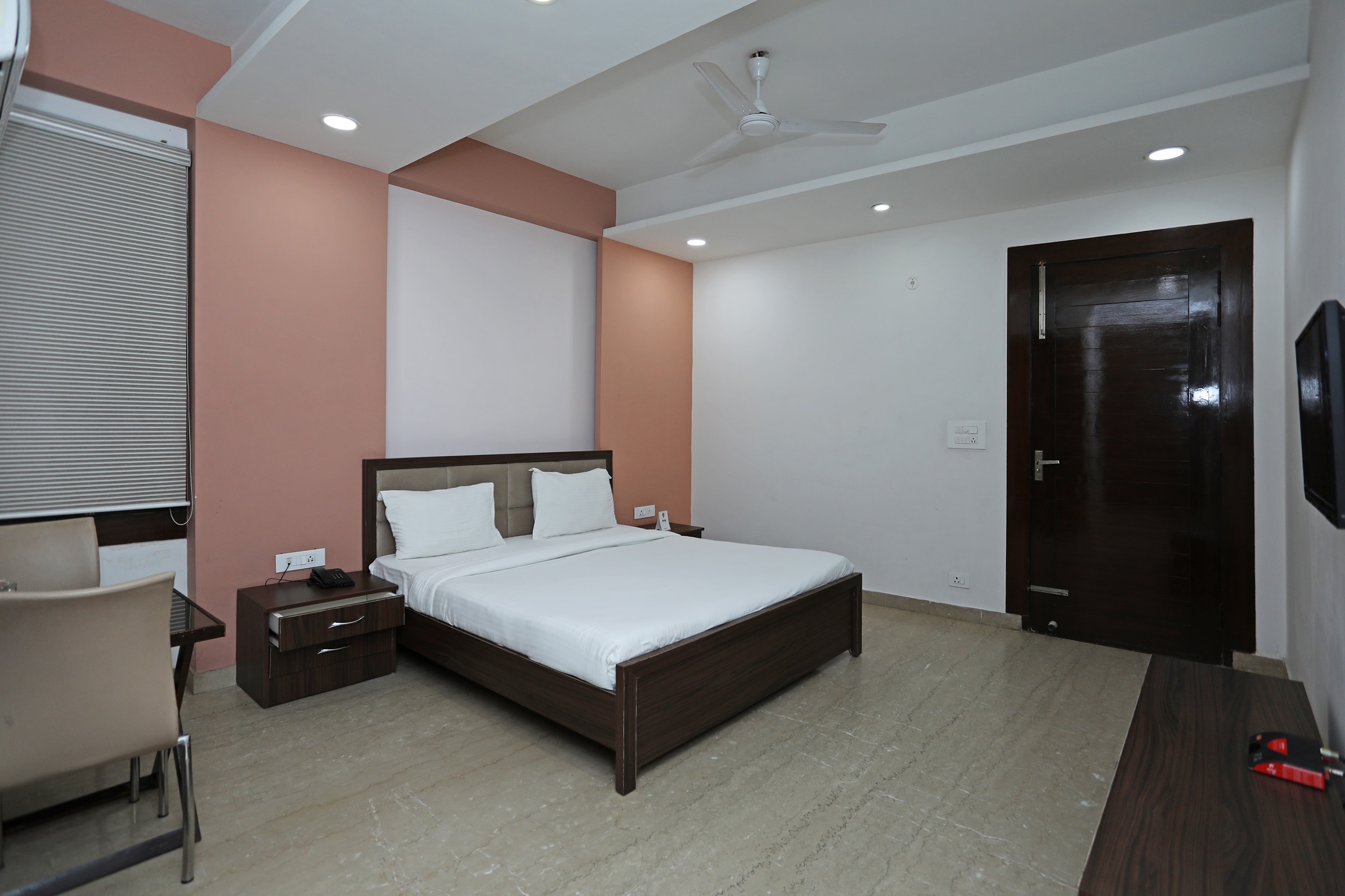 SPOT ON 68854 Hotel Sai Govind, Shirdi 2