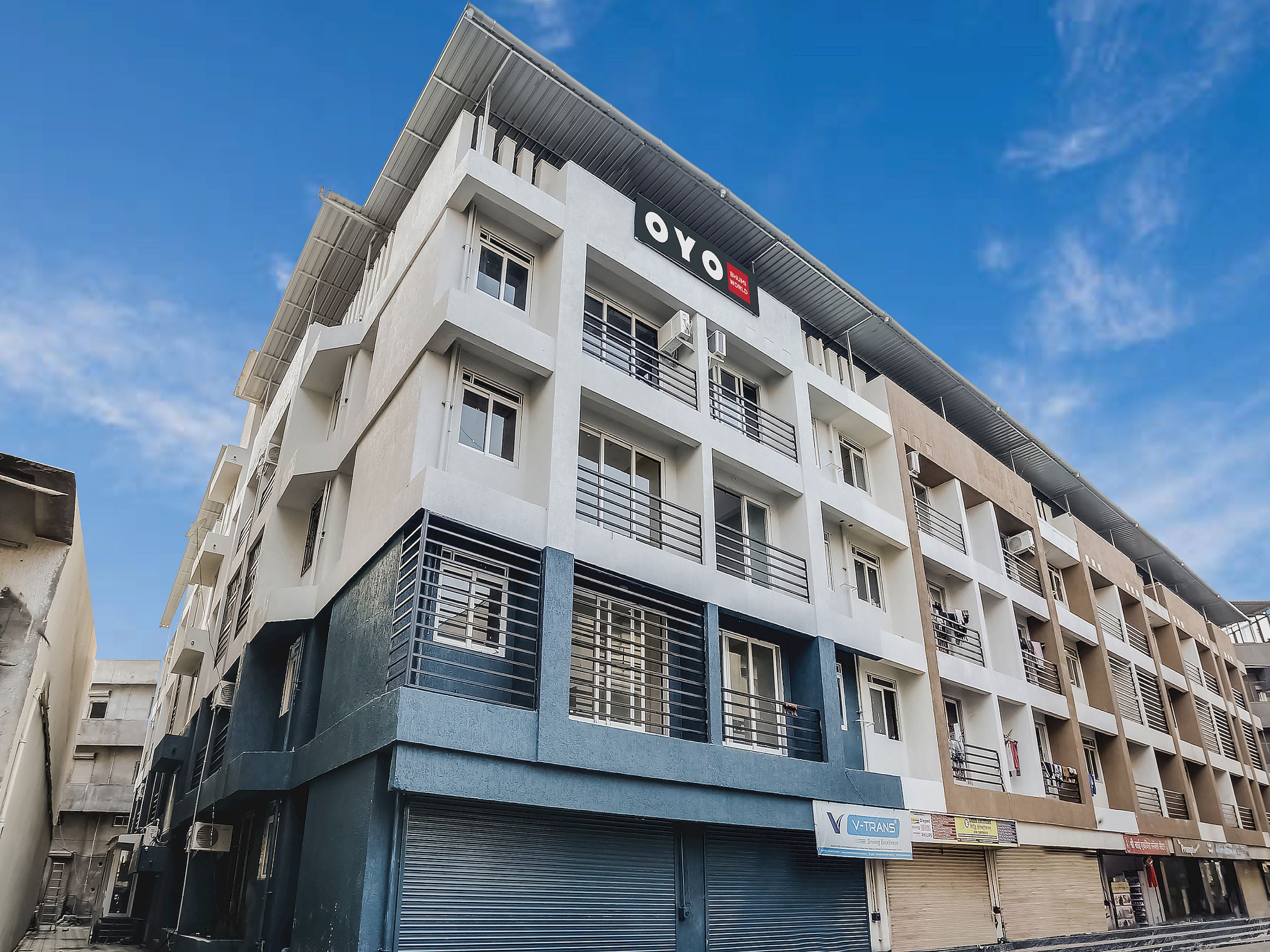 SilverKey Executive Stays 61106 Bhumi World, Mumbai 3