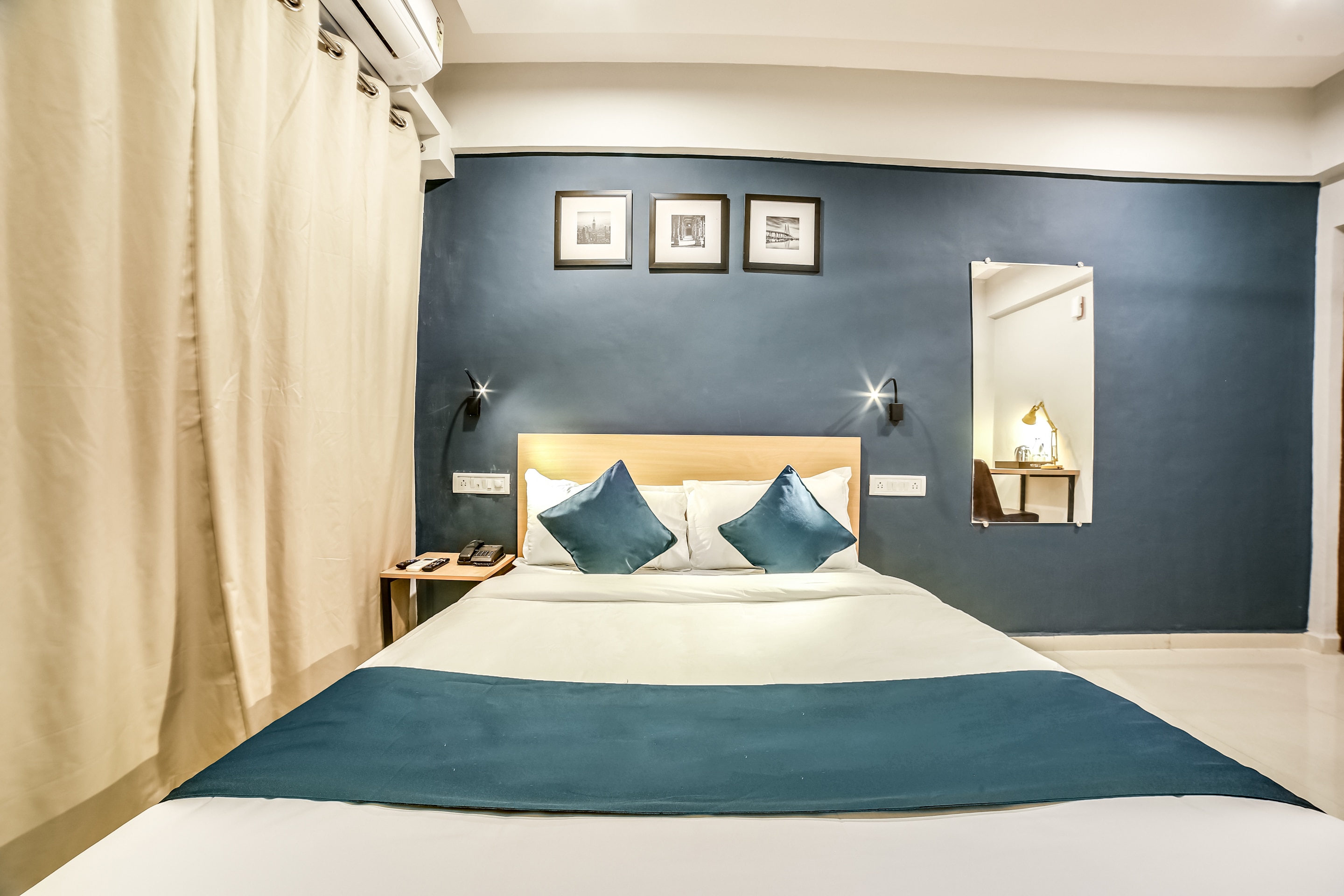SilverKey Executive Stays 61106 Bhumi World, Mumbai 4