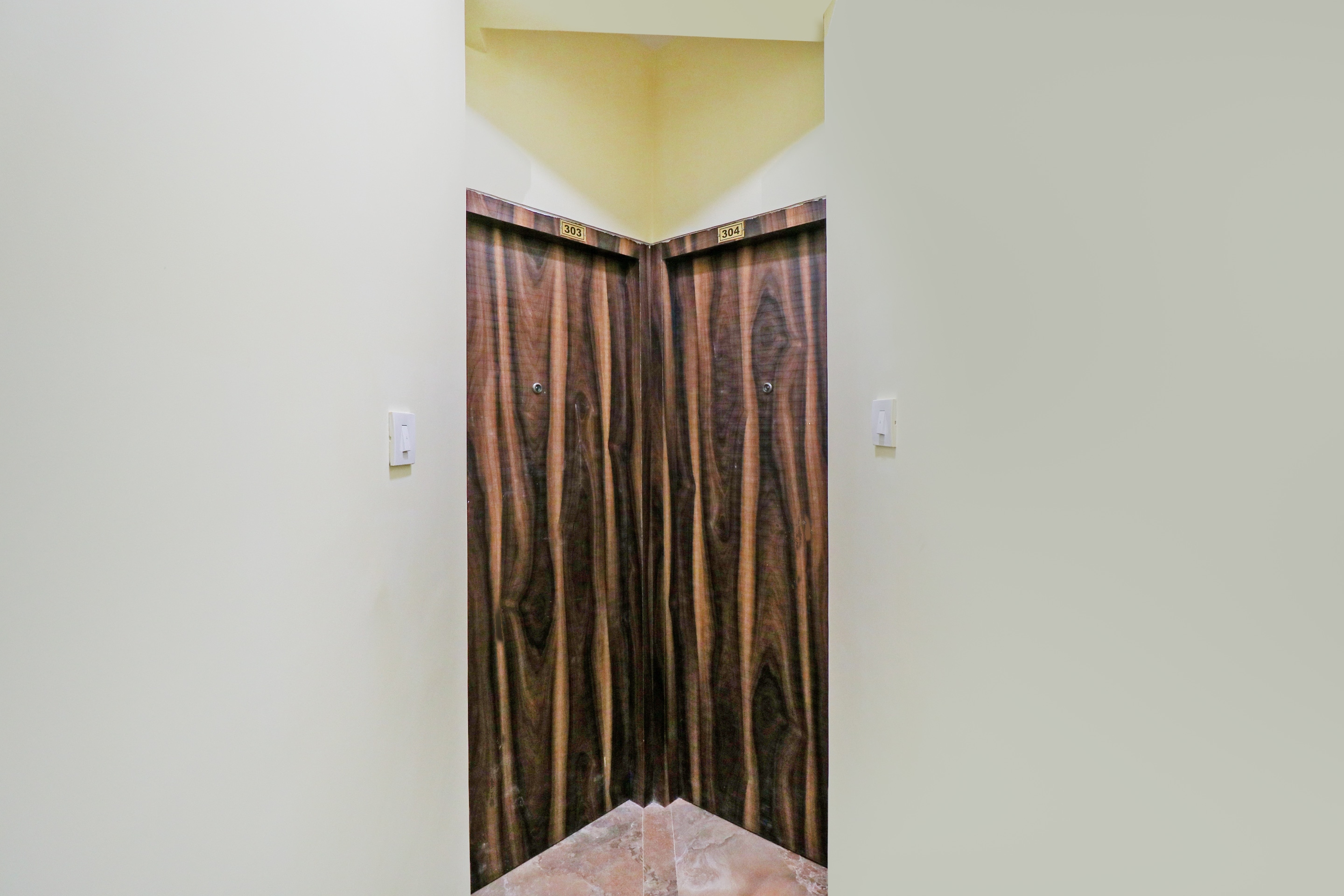 Collection O NEOSTAY TOWN HOUSE, Kolkata 5