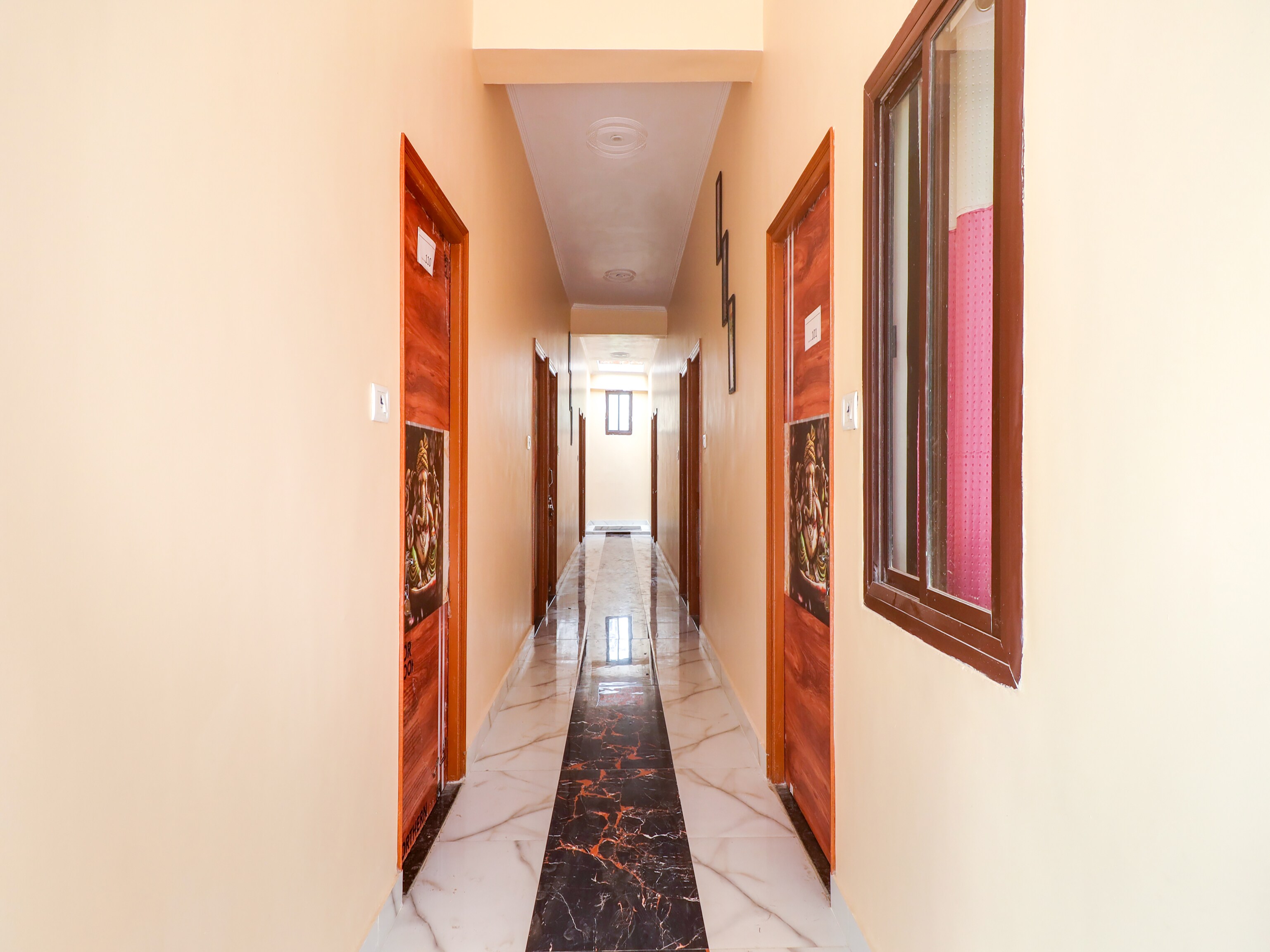 OYO 77606 Deep inn, Lucknow 5