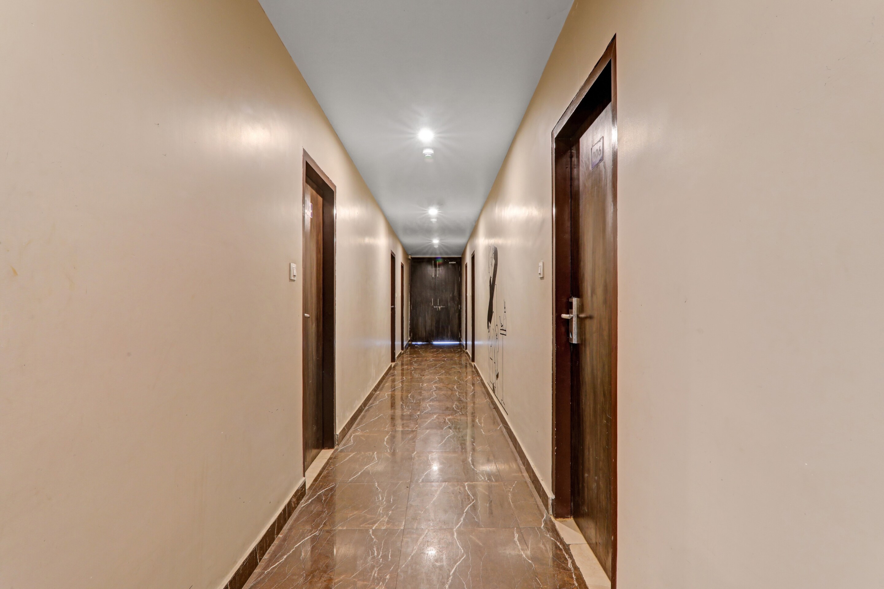 Townhouse 423 Amaraa Hotel, Lucknow 2