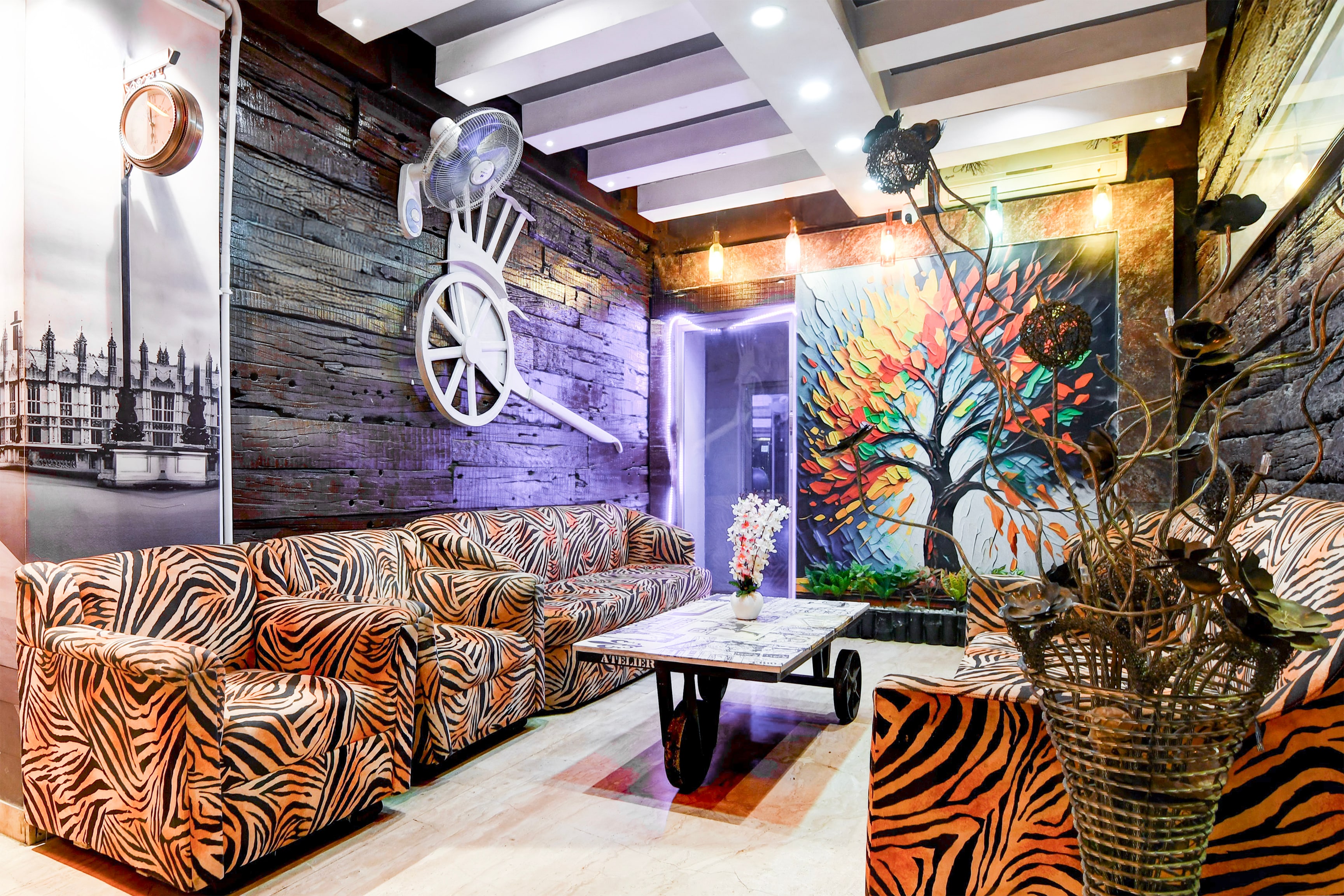 Super Collection O Circus Avenue Road Formerly Hotel Rockstar