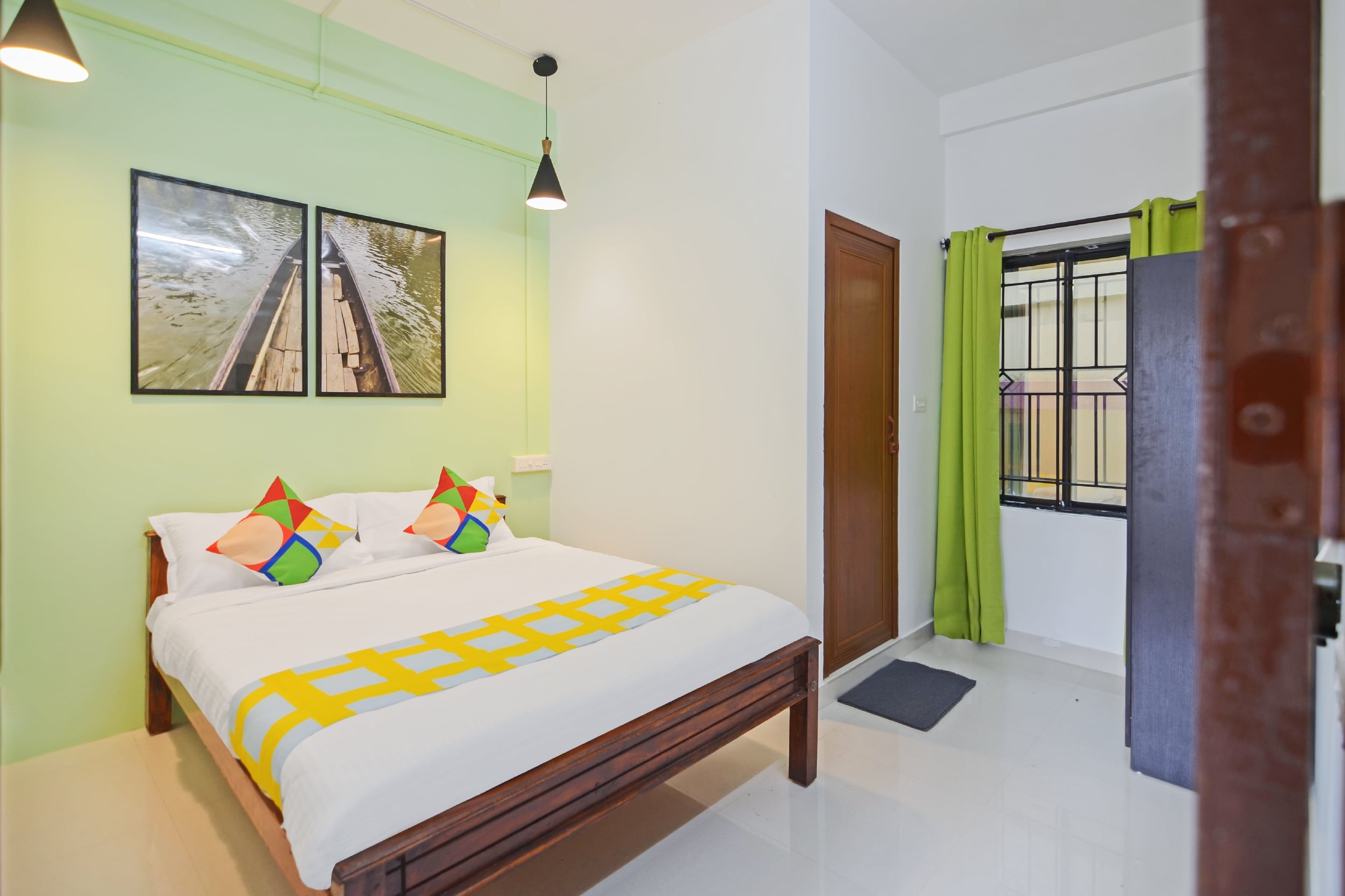 OYO 79853 Pop Tavern Pettah, Trivandrum 3