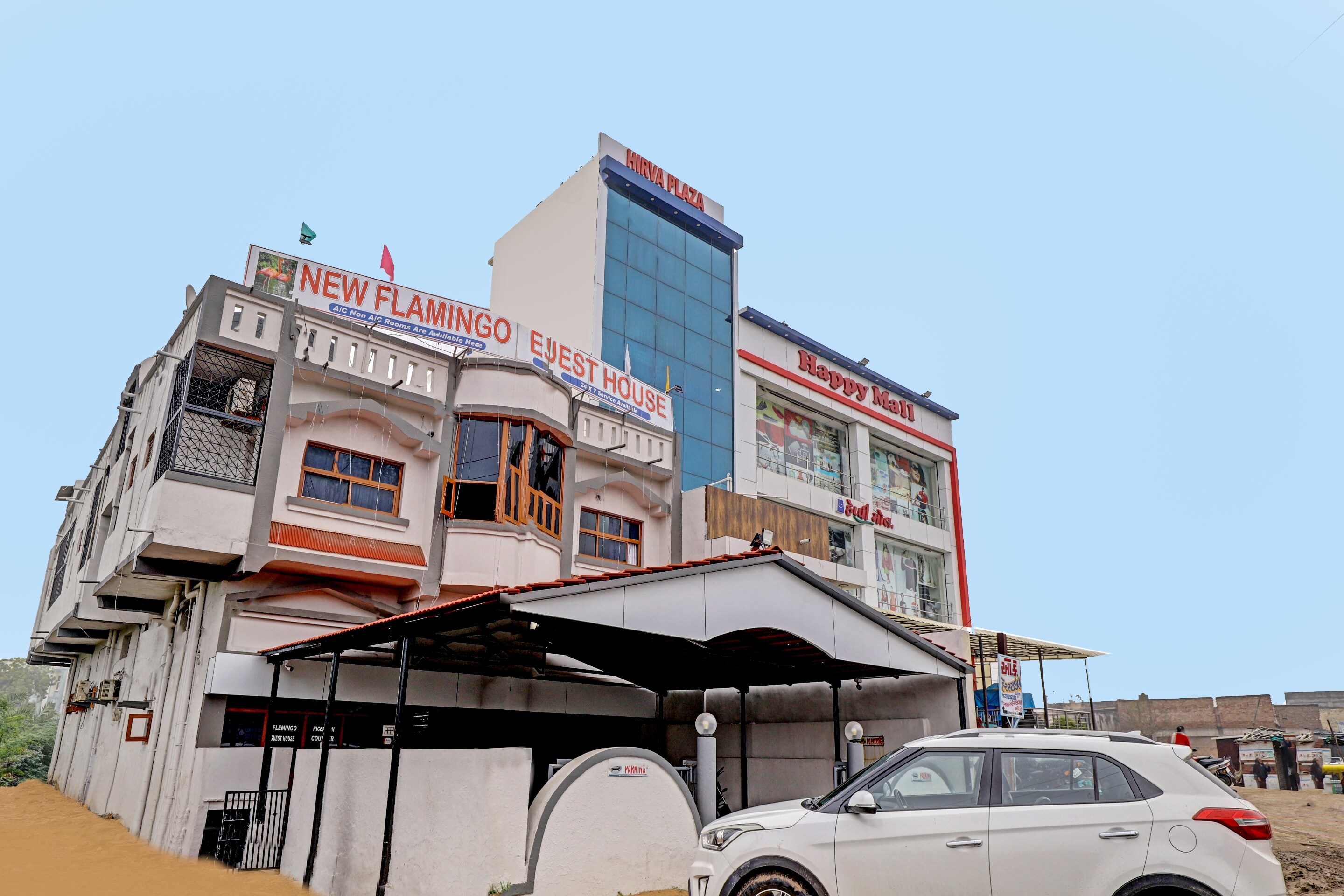 OYO 82660 Hotel Flamingo, Patan 4