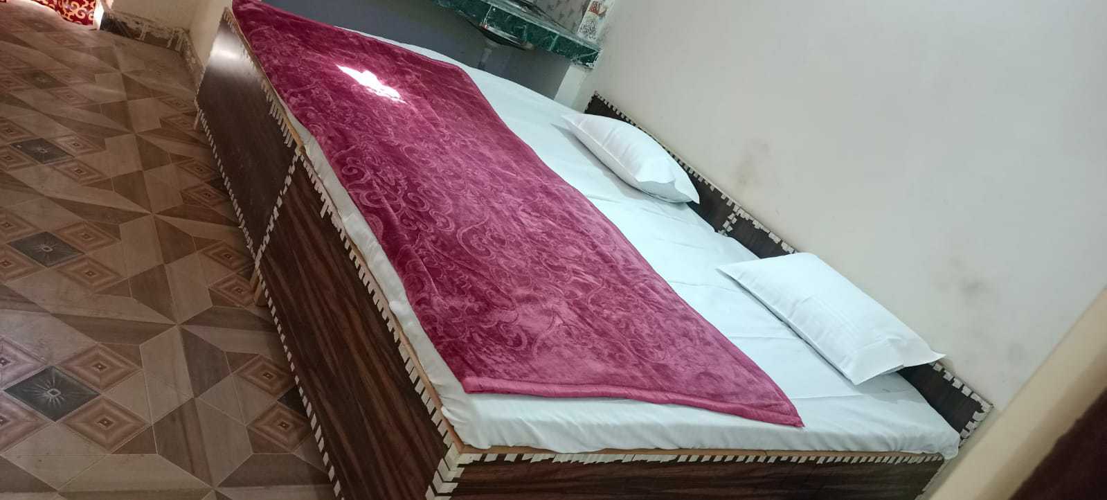 SPOT ON 83178 Paras Ratna, Moradabad 4