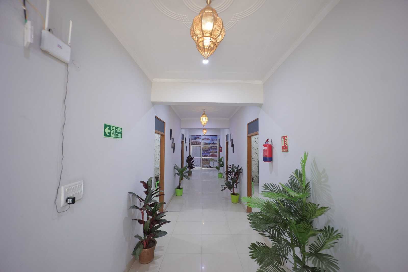 OYO 83684 The Nine Hotel Mansarovar, Jaipur 2