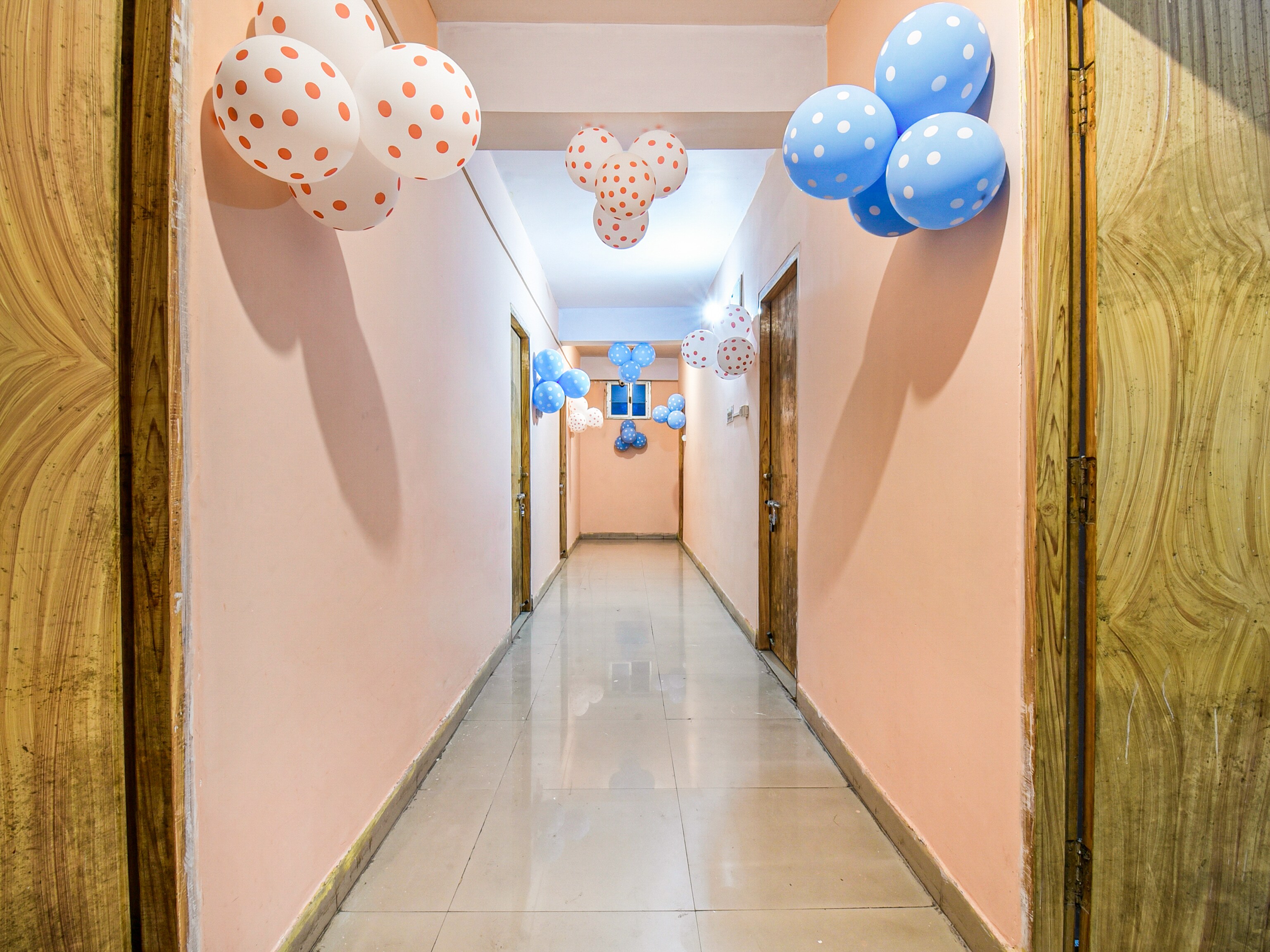 OYO 84173 HOTEL RIVER VIEW, Patna 2