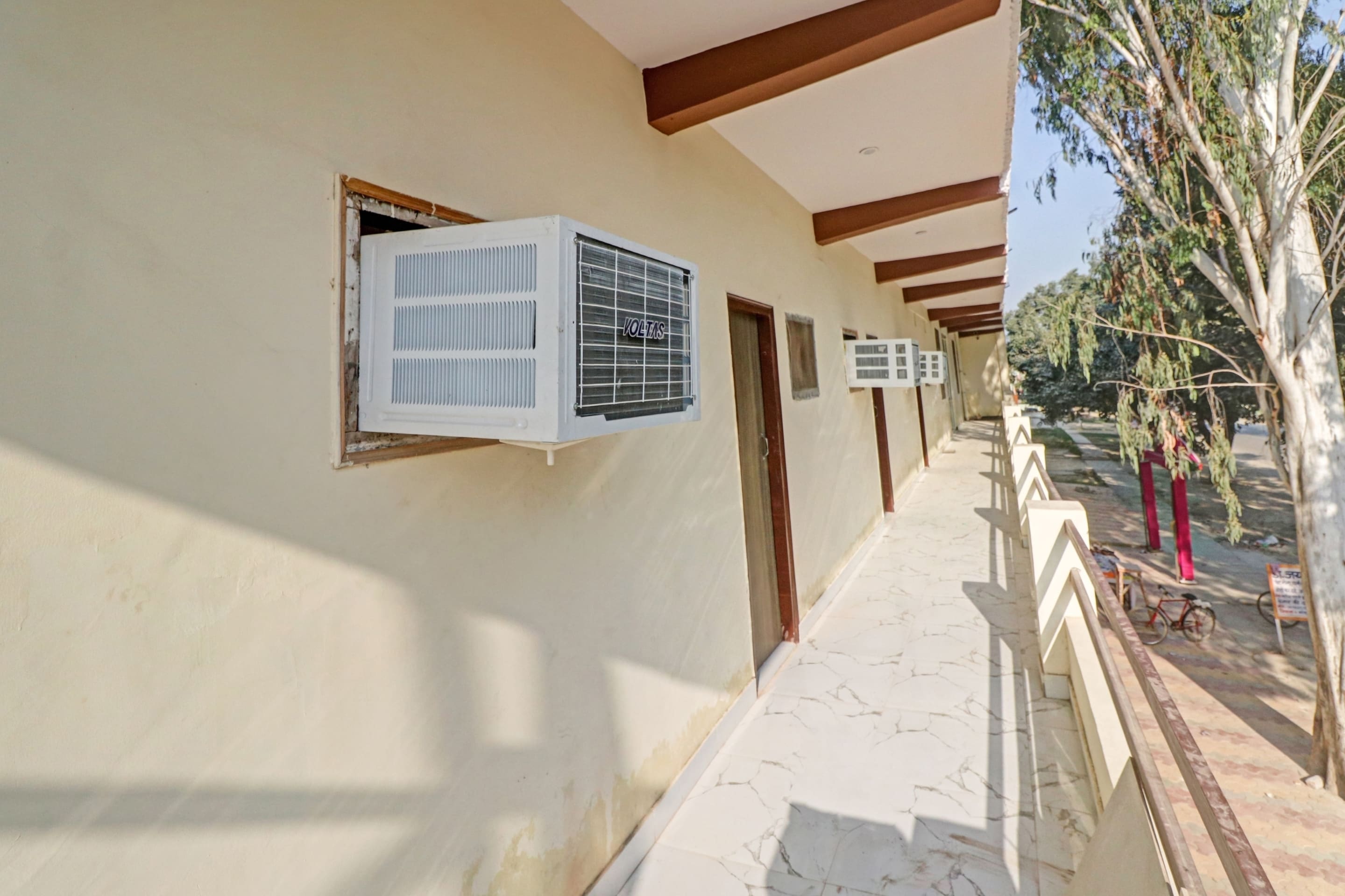 OYO 84266 Mahaveer Residency, Meerut 2