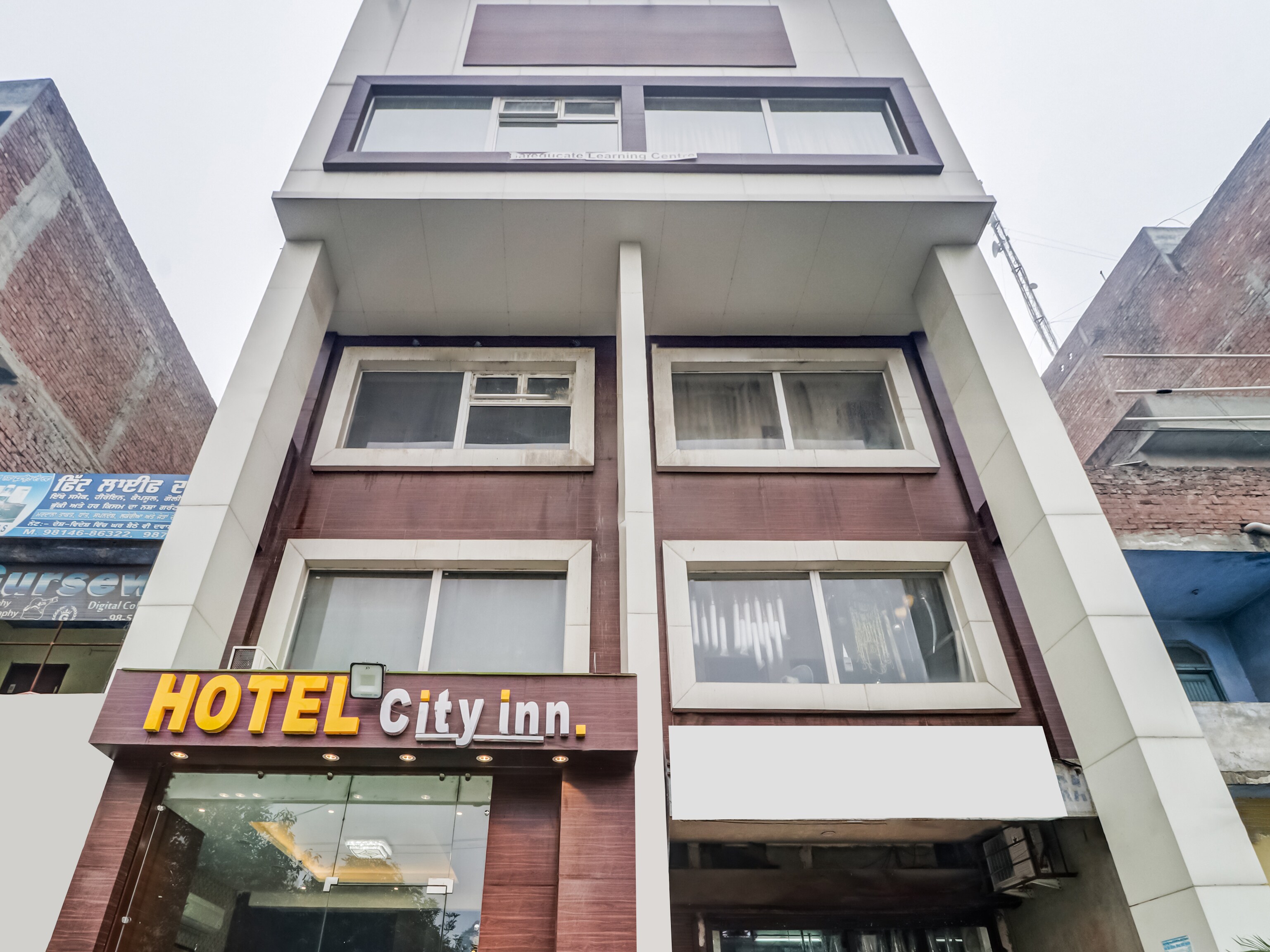 Capital O 85633 Hotel City Inn, Amritsar 2