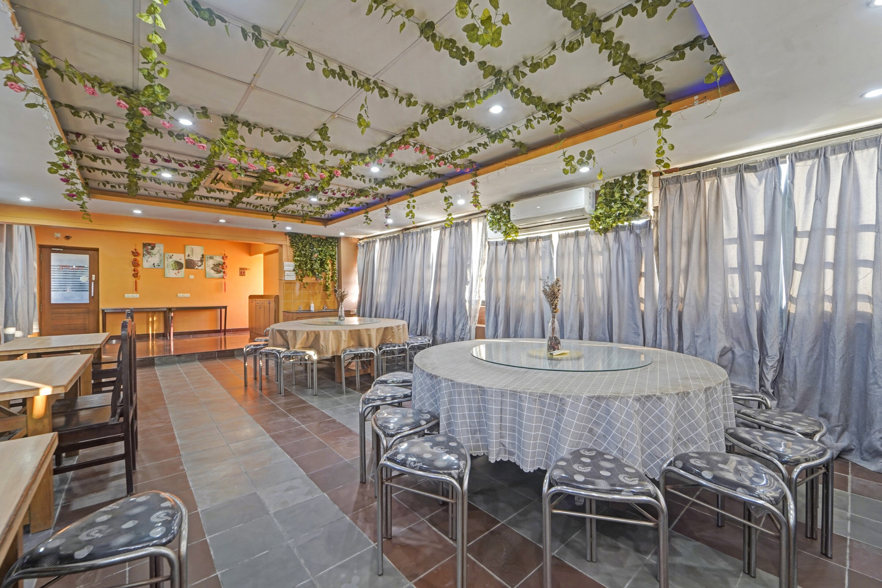 Townhouse 850 THE REDFOX HOTELS, Chennai 5