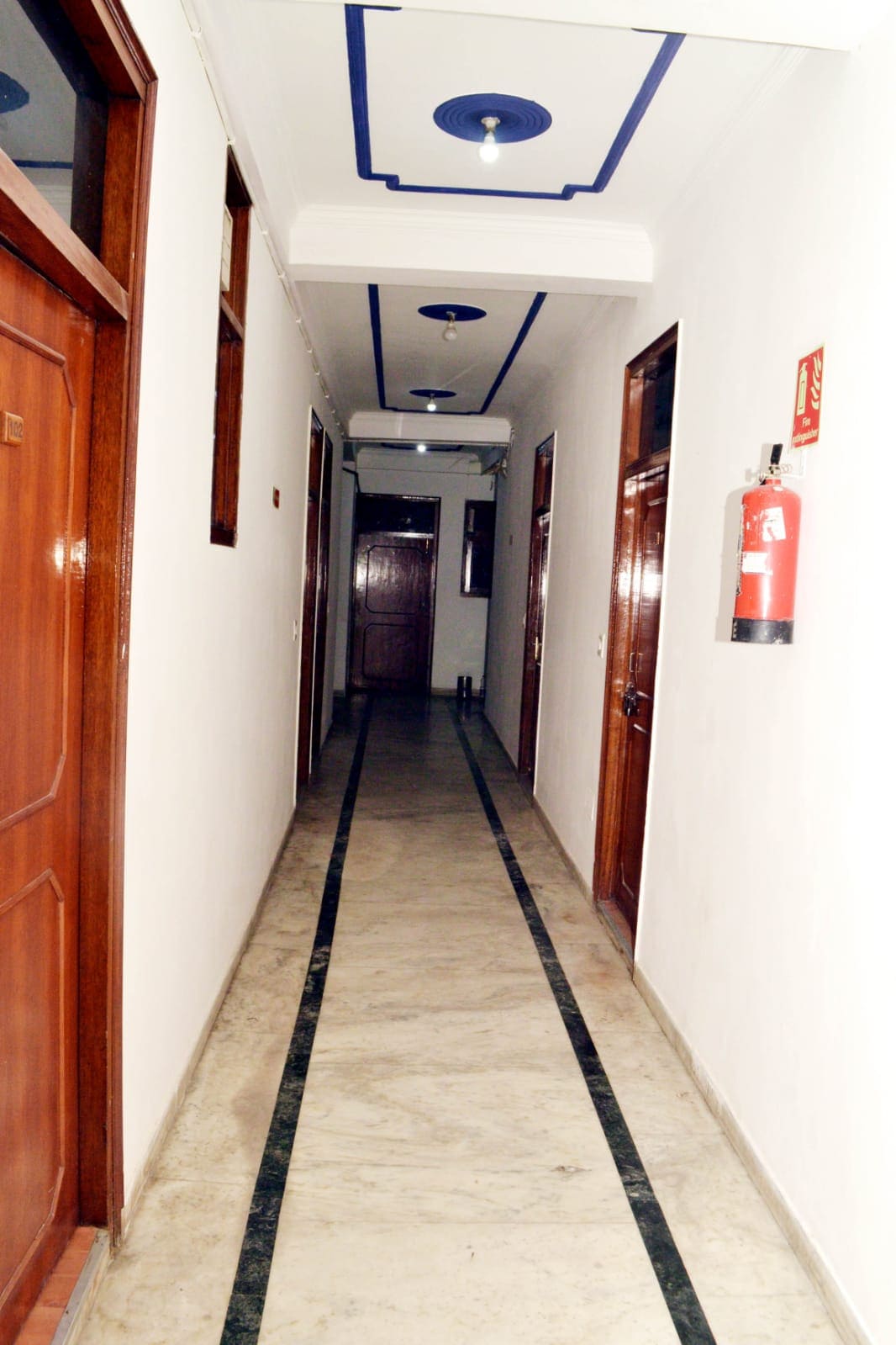 OYO 86115 Shri Ram Hotel, New Delhi 5