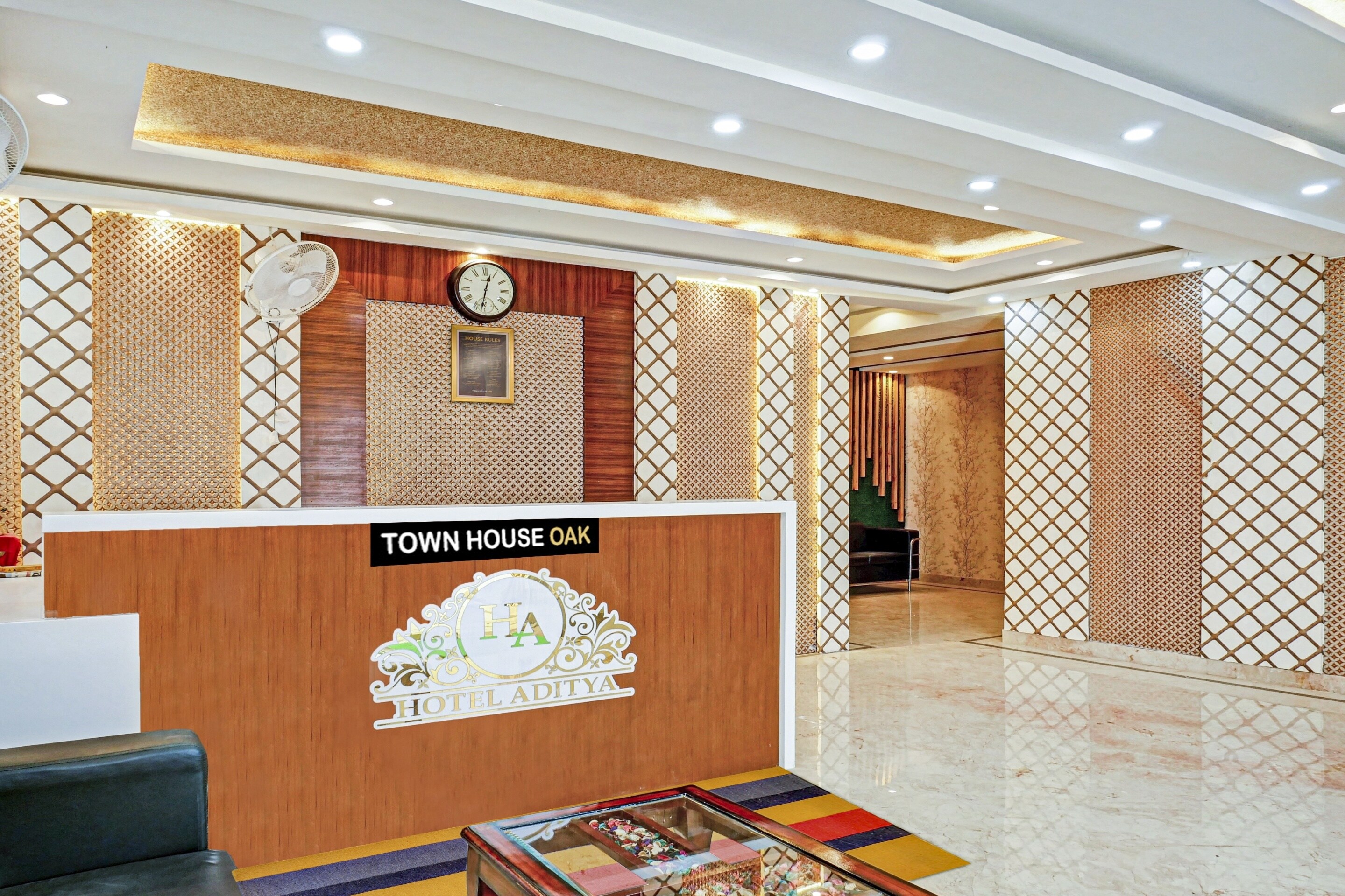 Townhouse OAK Hotel Aditya Residency, Varanasi 5