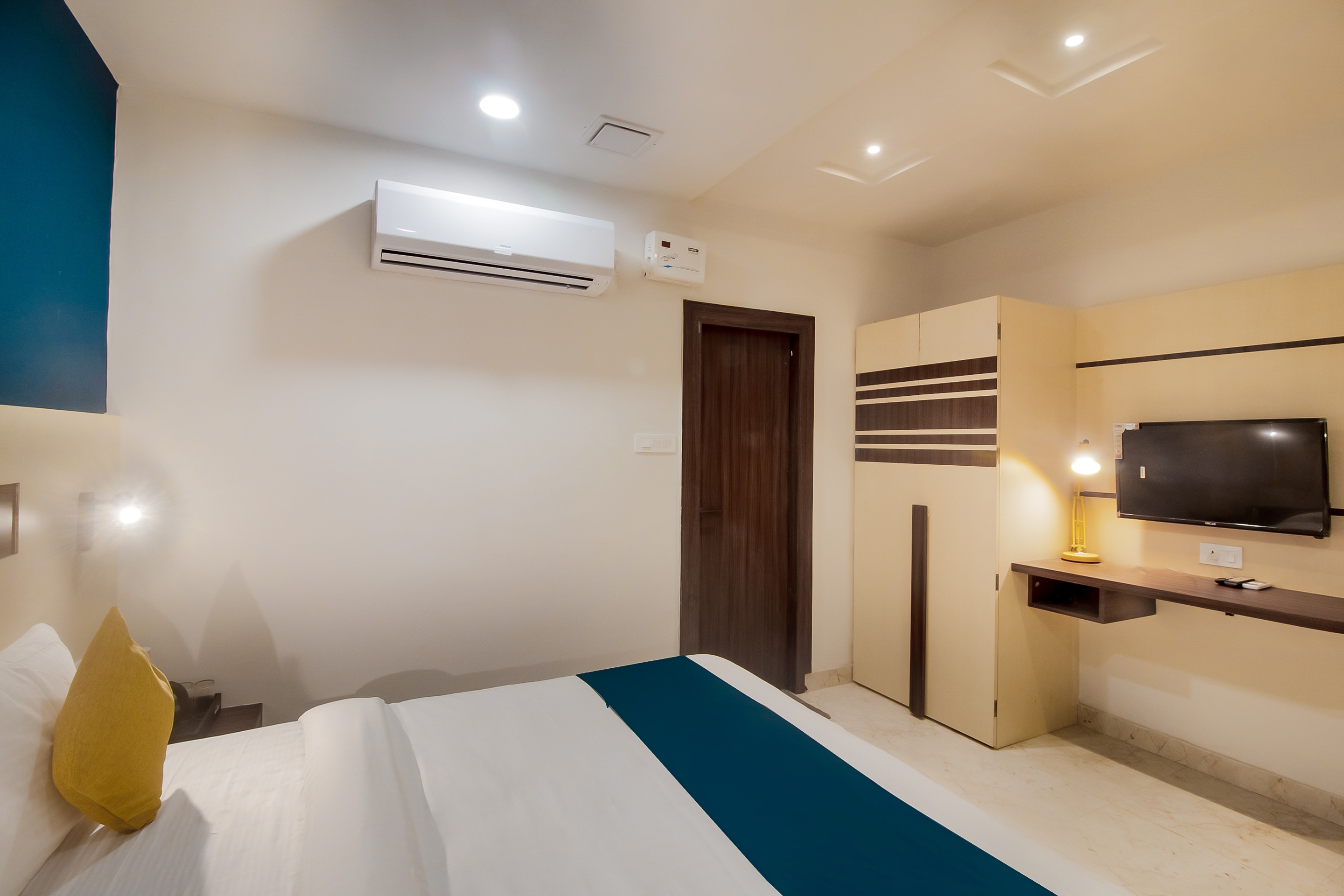 Collection O 87097 Hotel Aalishan, Varanasi 3