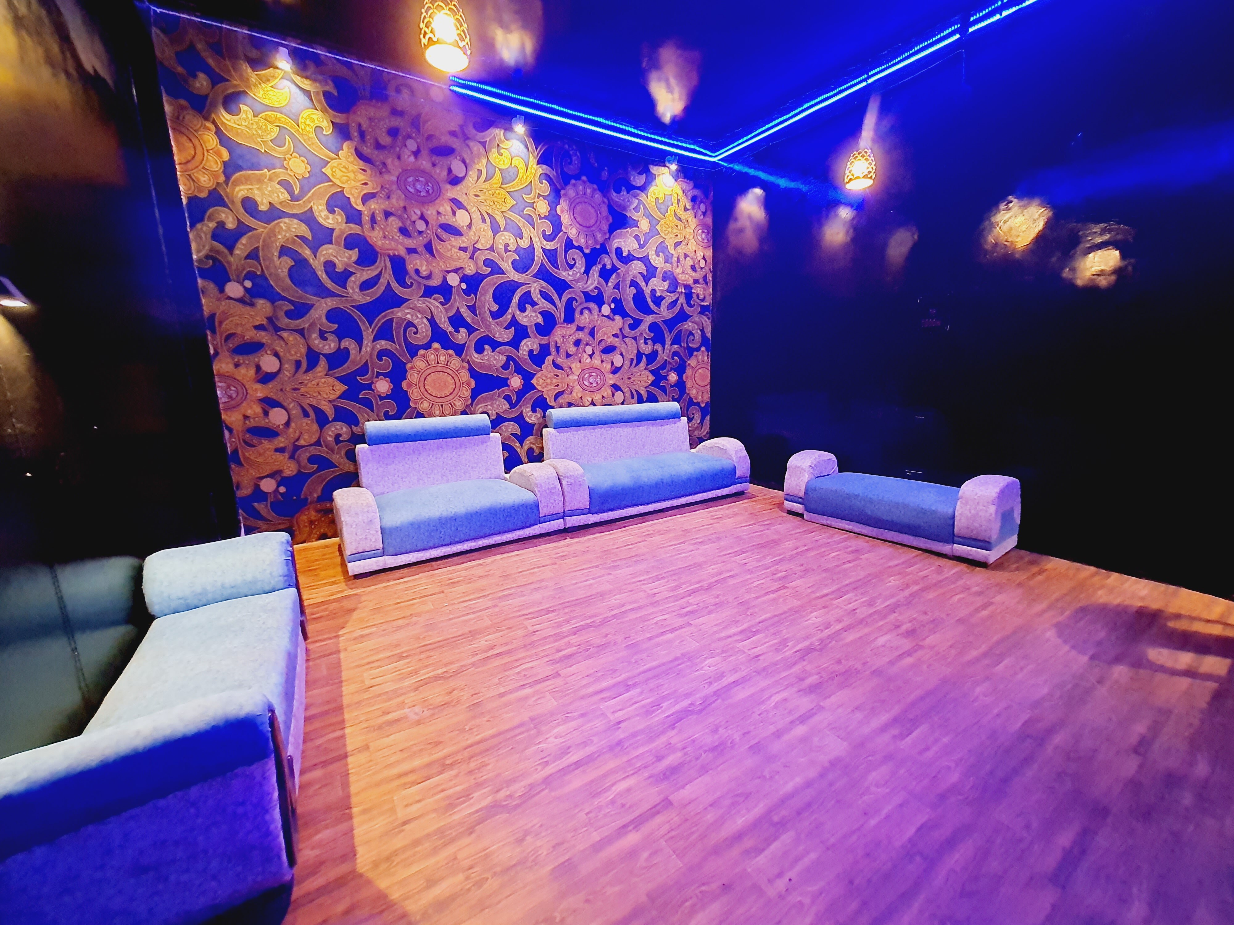 OYO 86763 D R Hotel Restaurant, Aligarh 2