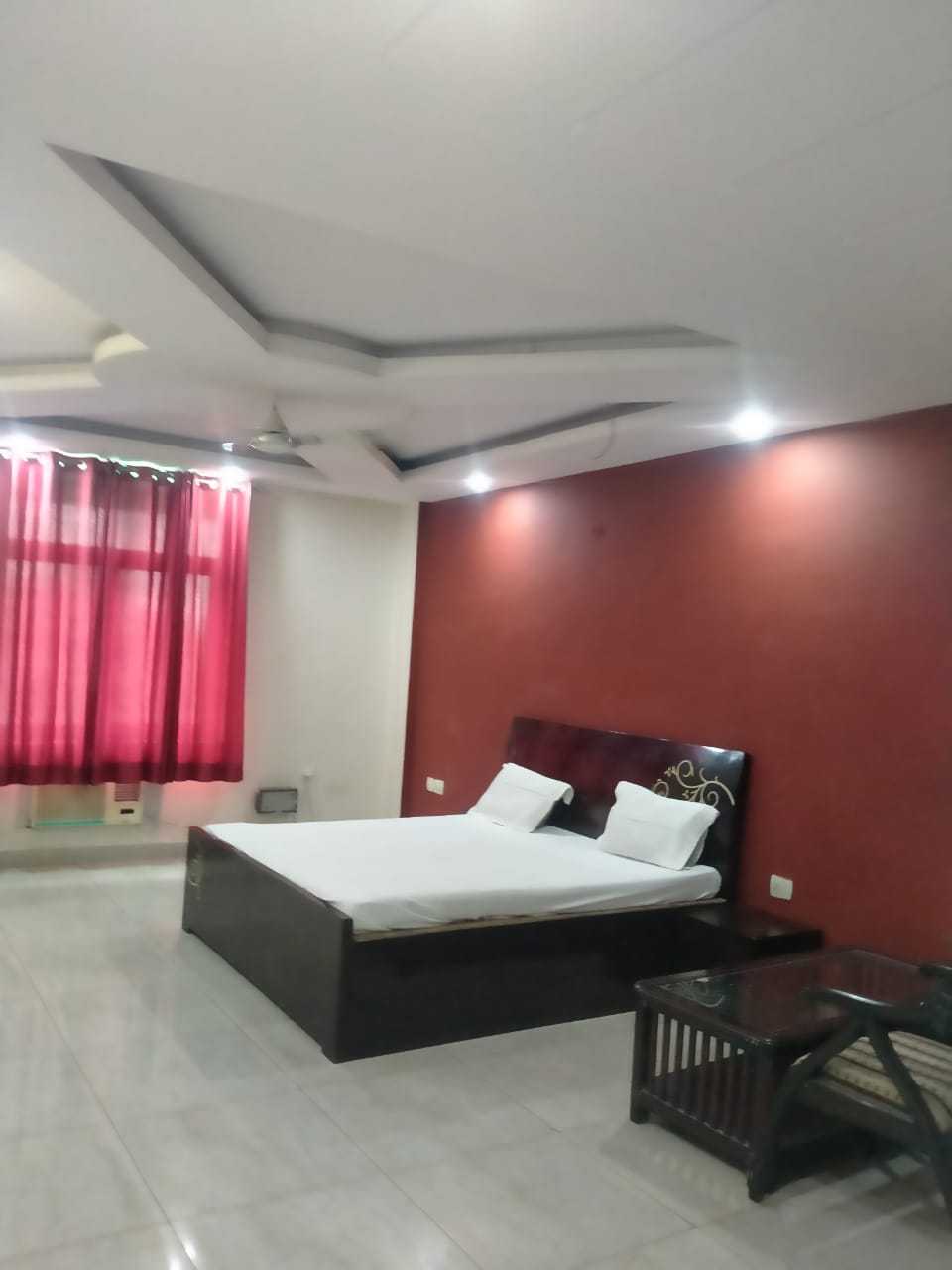 OYO 87256 Nu Regency Hotal Dharuhera, Rewari 2