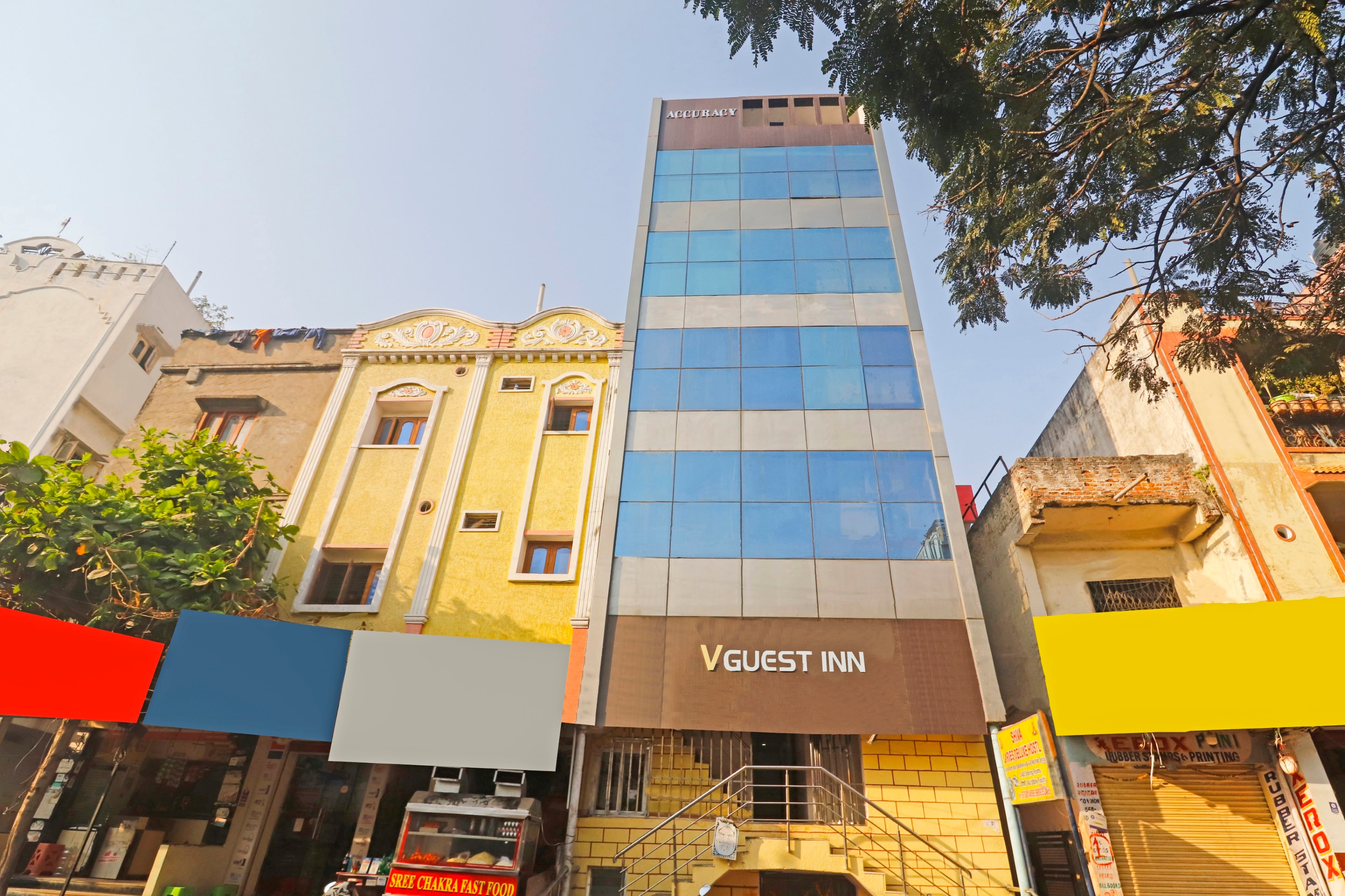 OYO 71930 V Guest Inn, Hyderabad 5