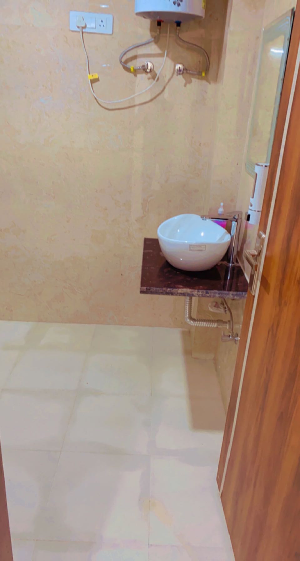 OYO 89049 Star Corporate Suite, Gurgaon 2