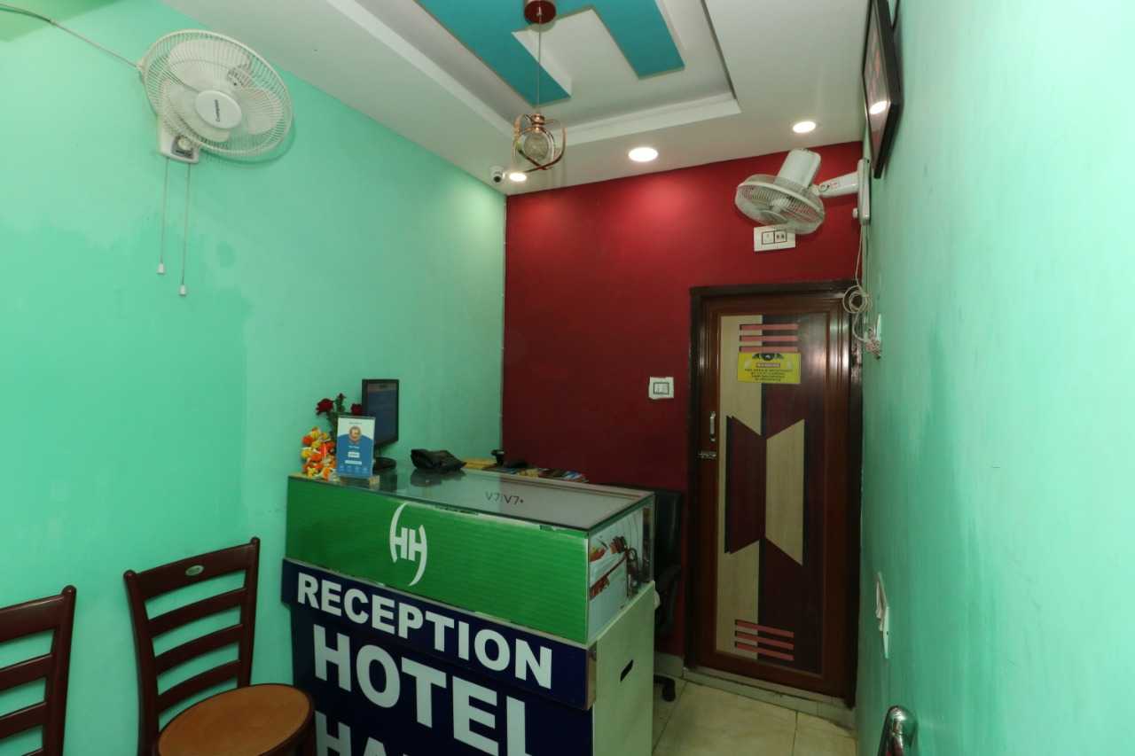 OYO 89261 Hotel Happy, Kolkata 2