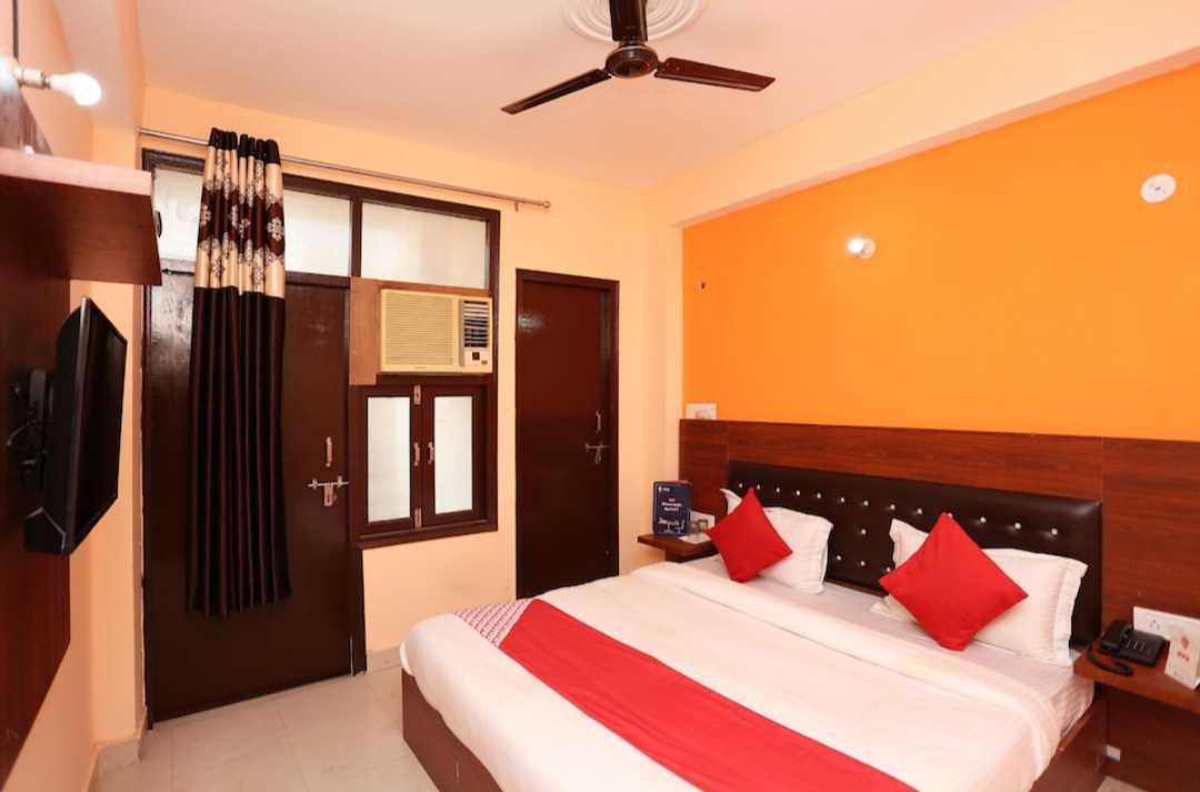 OYO 89465 Hotel Anshu, New Delhi 5