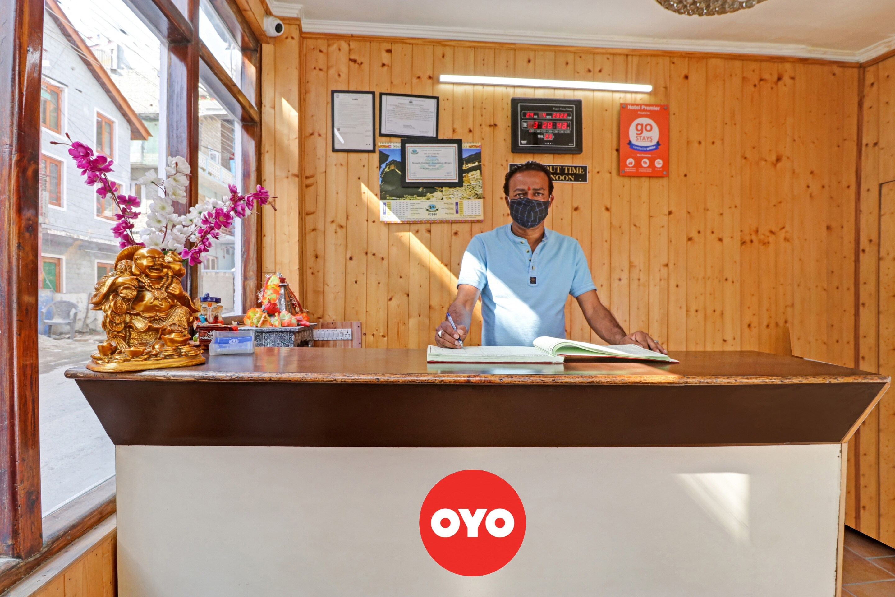 OYO 89102 Hotel premier, Manali 5
