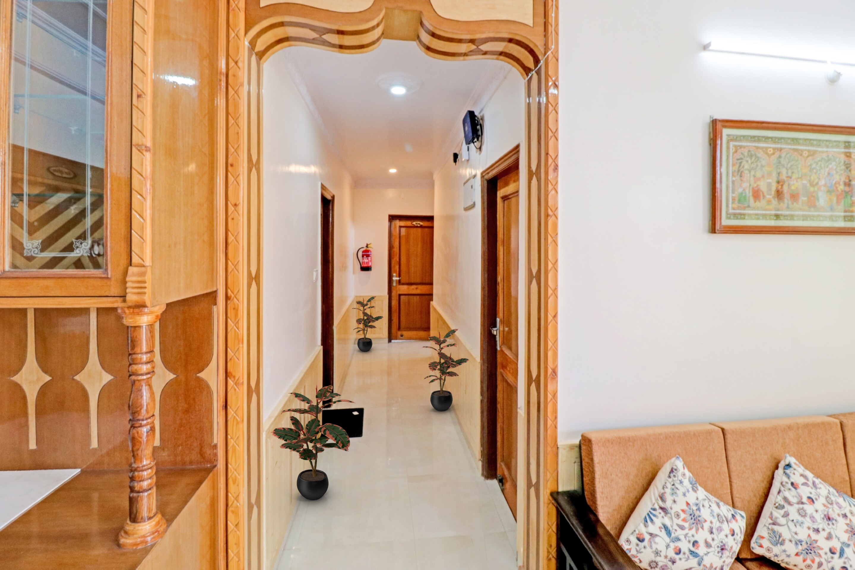 OYO 88027 Hotel Karan, Shimla 3