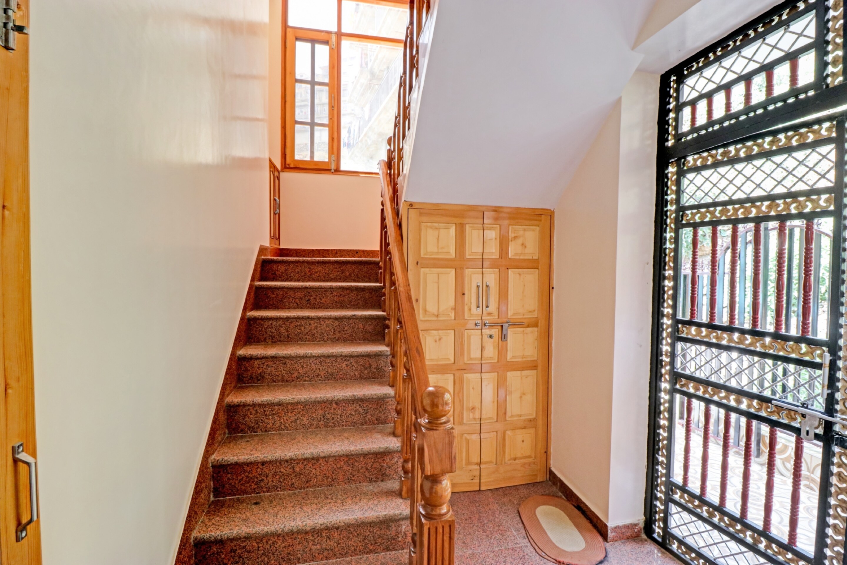 OYO 88027 Hotel Karan, Shimla 4