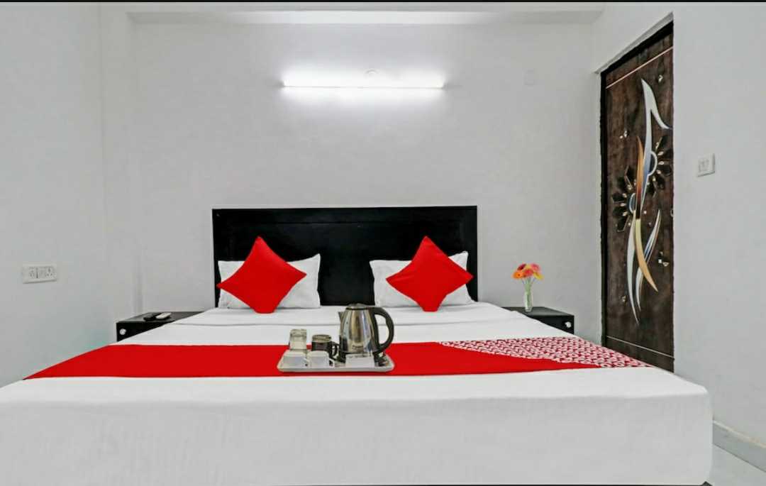 POP Hotel Relax Inn Near Select Citywalk Mall, New Delhi 3