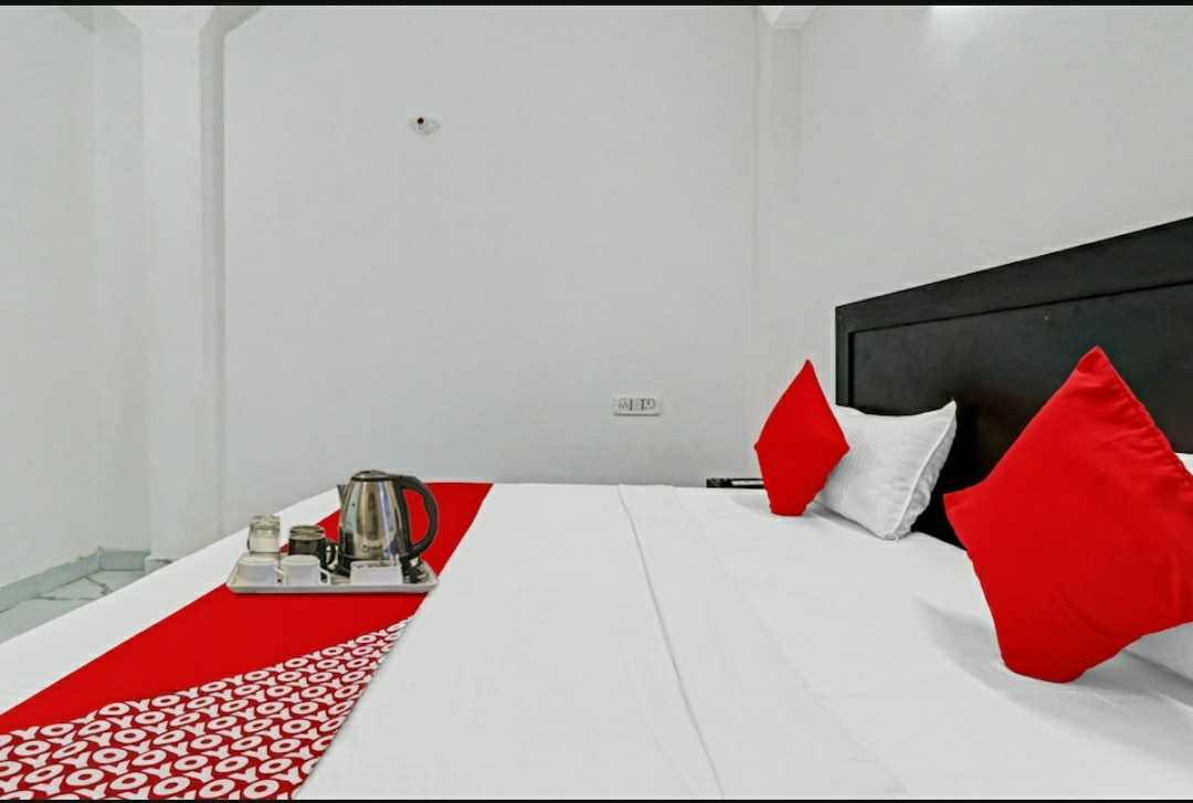 POP Hotel Relax Inn Near Select Citywalk Mall, New Delhi 5