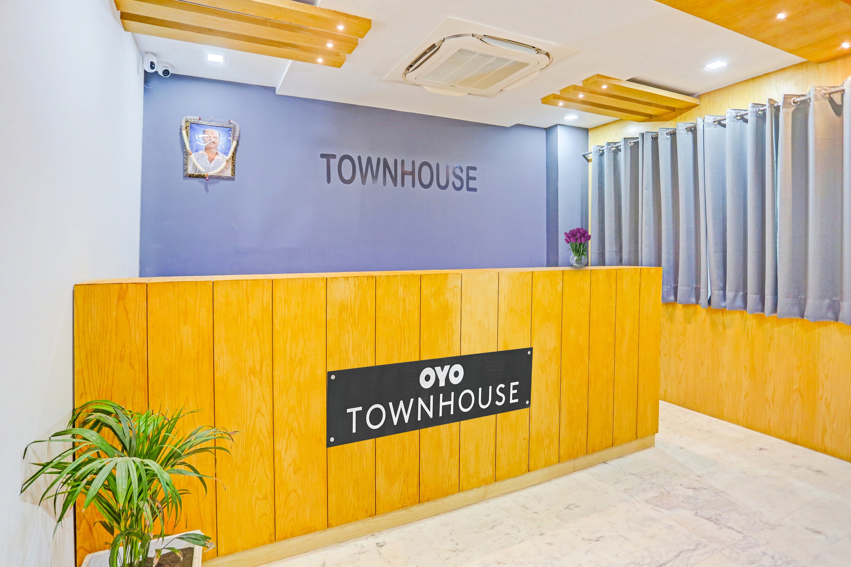 Townhouse 1049 Super Three Premium, Varanasi 2