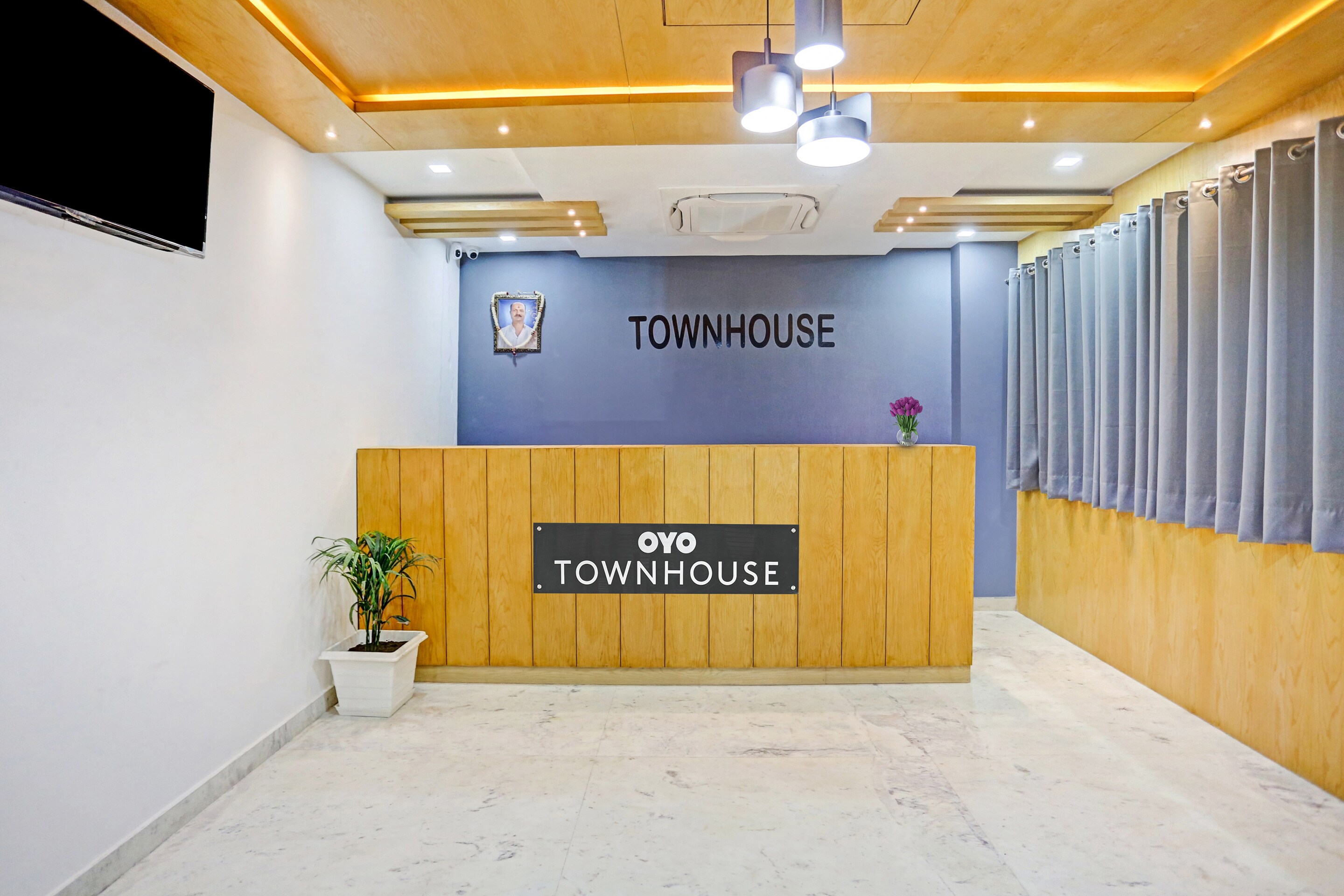 Townhouse 1049 Super Three Premium, Varanasi 3