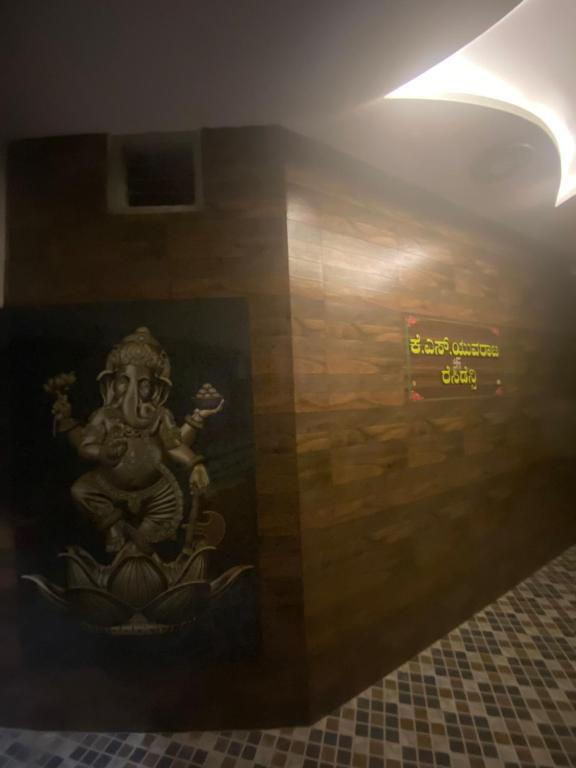 OYO 90487 Yuvaraj Residency, Ramanagara 2