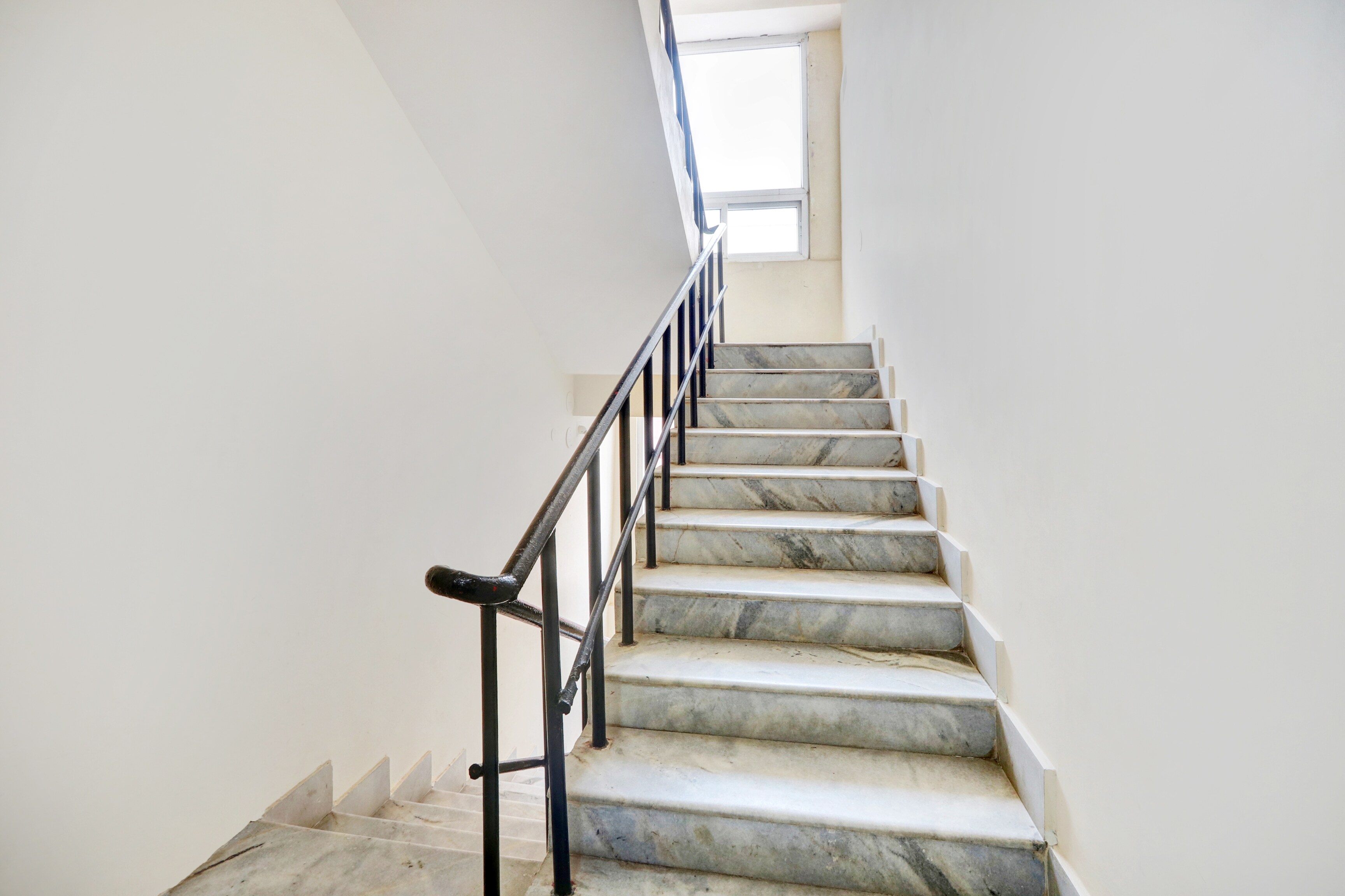 OYO 91035 Lotus Park Hotel