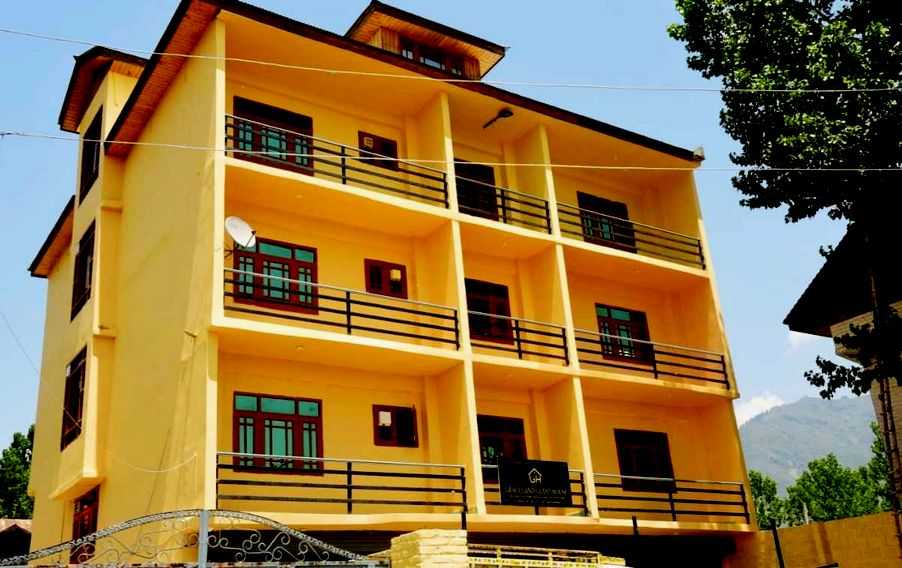 OYO 90740 Hotel Graceland, Srinagar 4