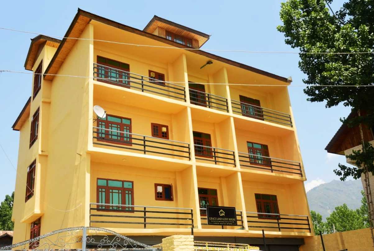 OYO 90740 Hotel Graceland, Srinagar 5