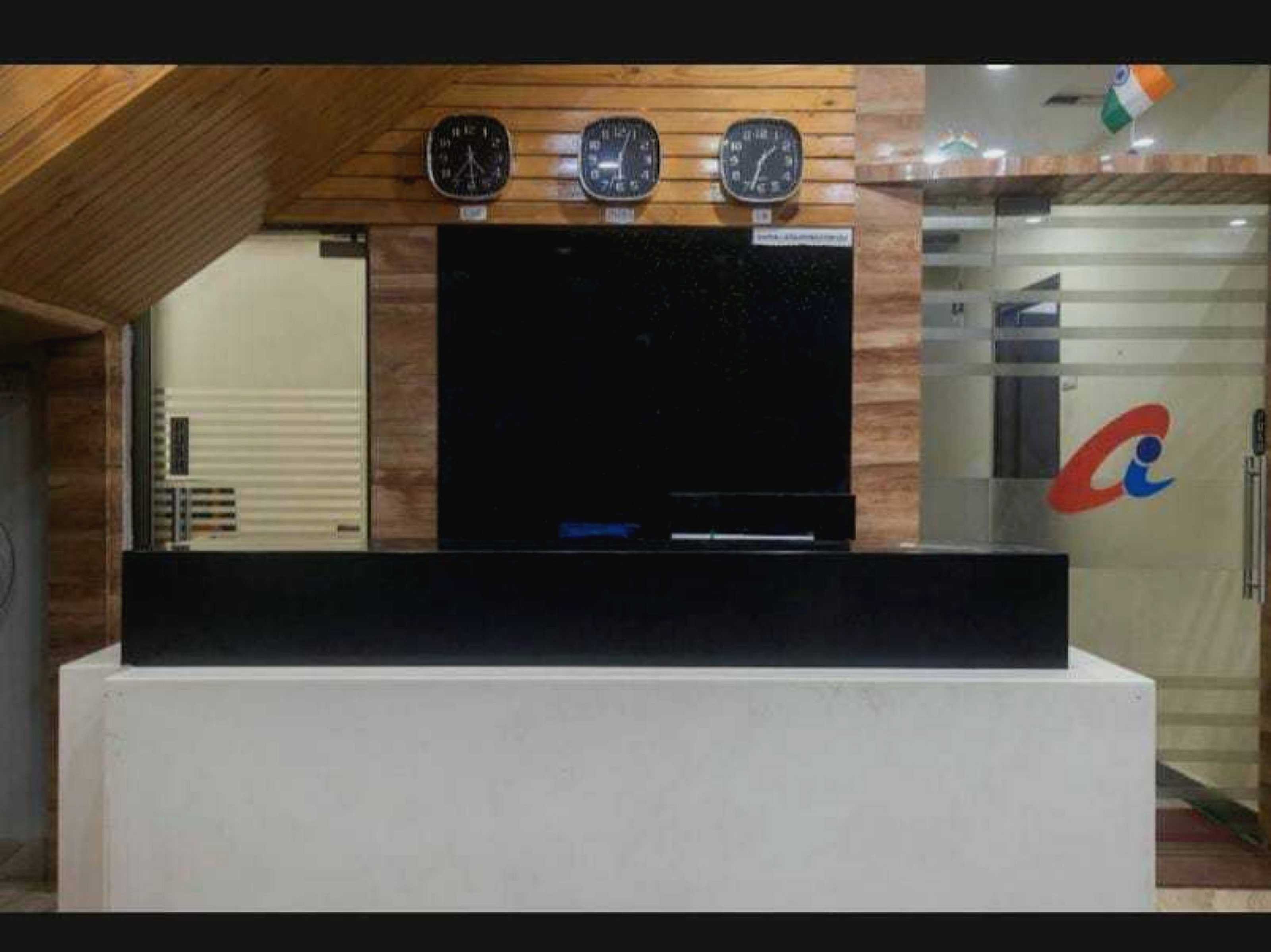OYO 91151 Hotel RAAS, New Delhi 2