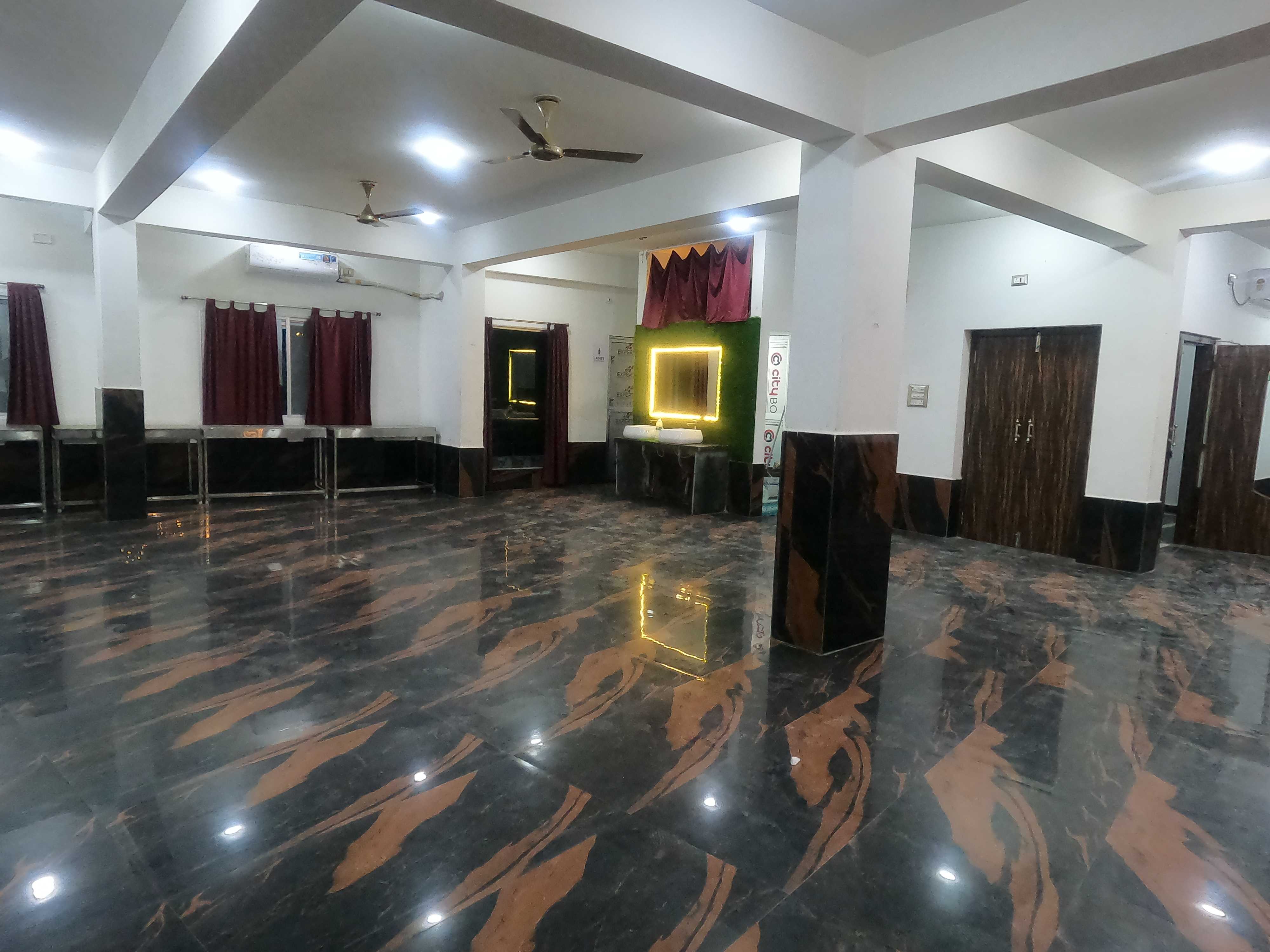 OYO 91127 Hotel K2, Chaibasa 3