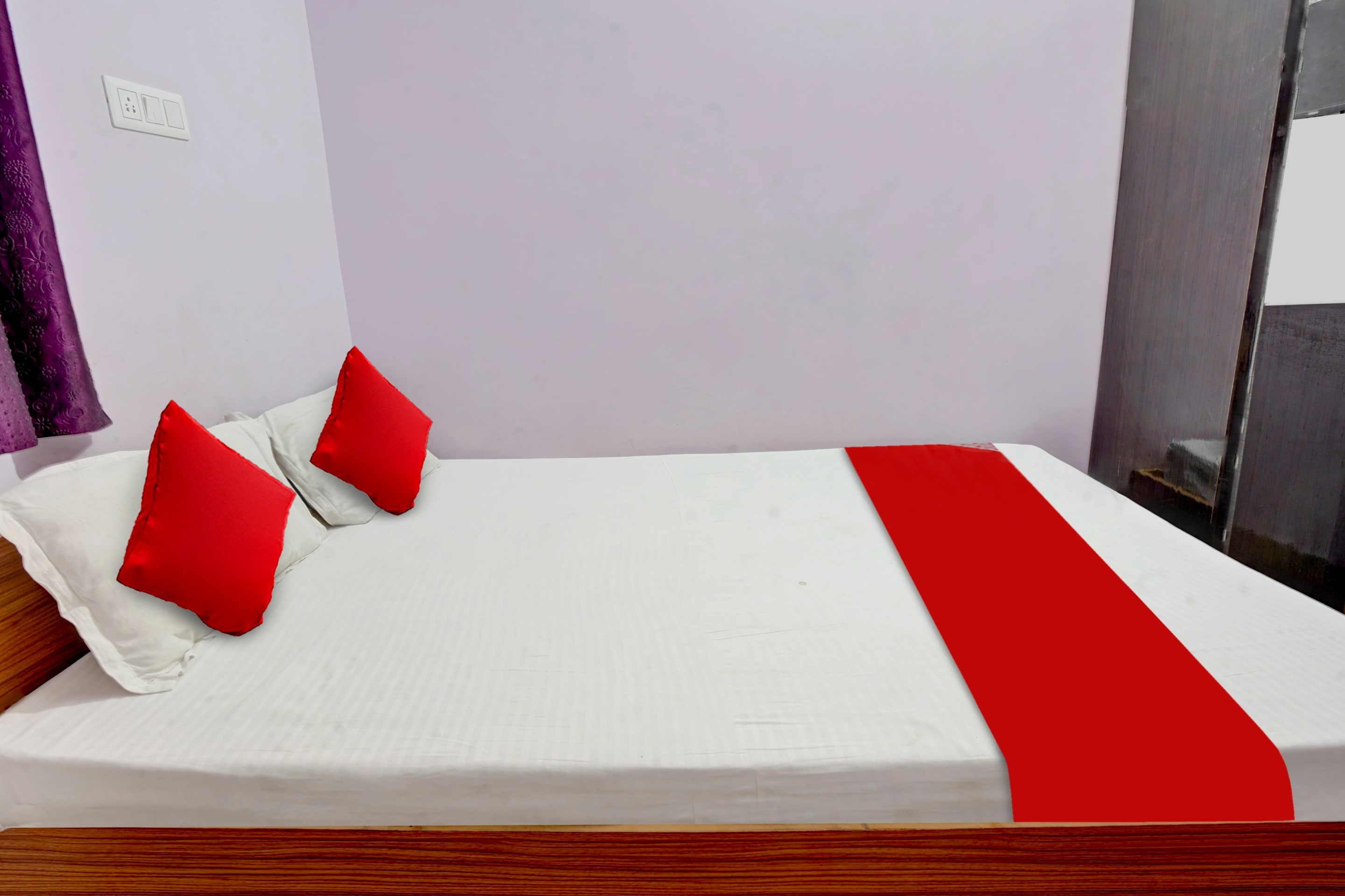 OYO HOME 91438 Hotel Happy Inn, Patna 2