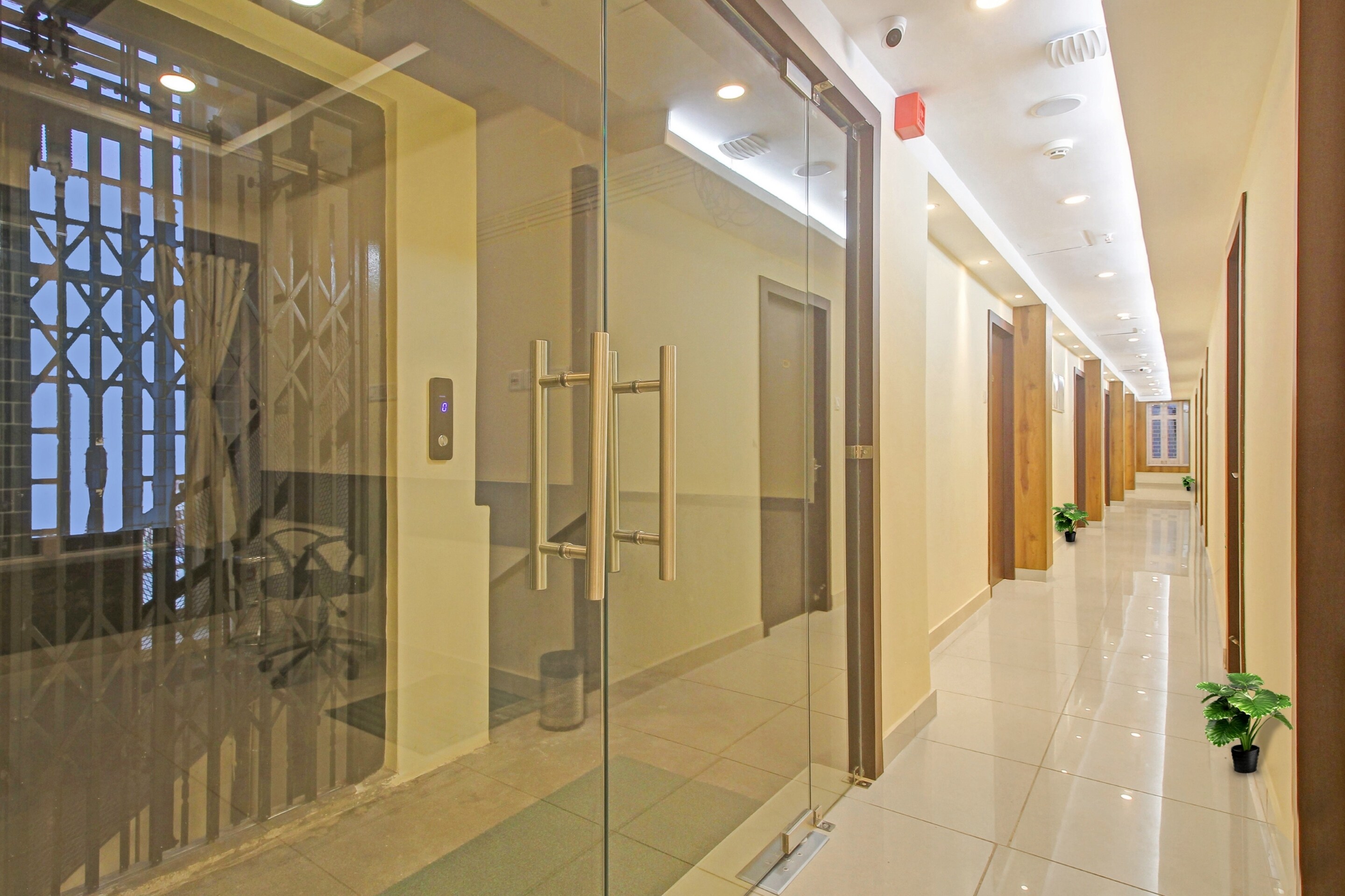 Townhouse 1050 Centre Point Inn, Kolkata 2
