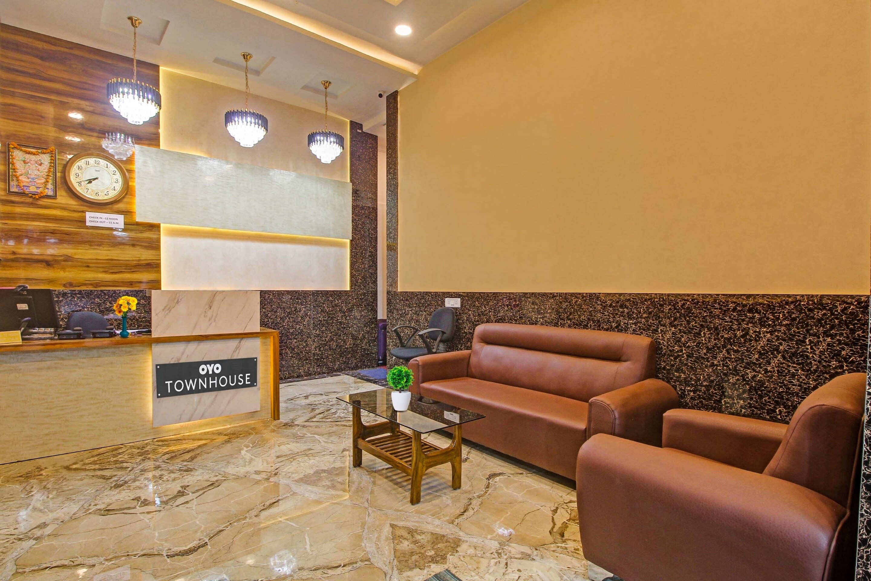 Townhouse 1050 Centre Point Inn, Kolkata 5