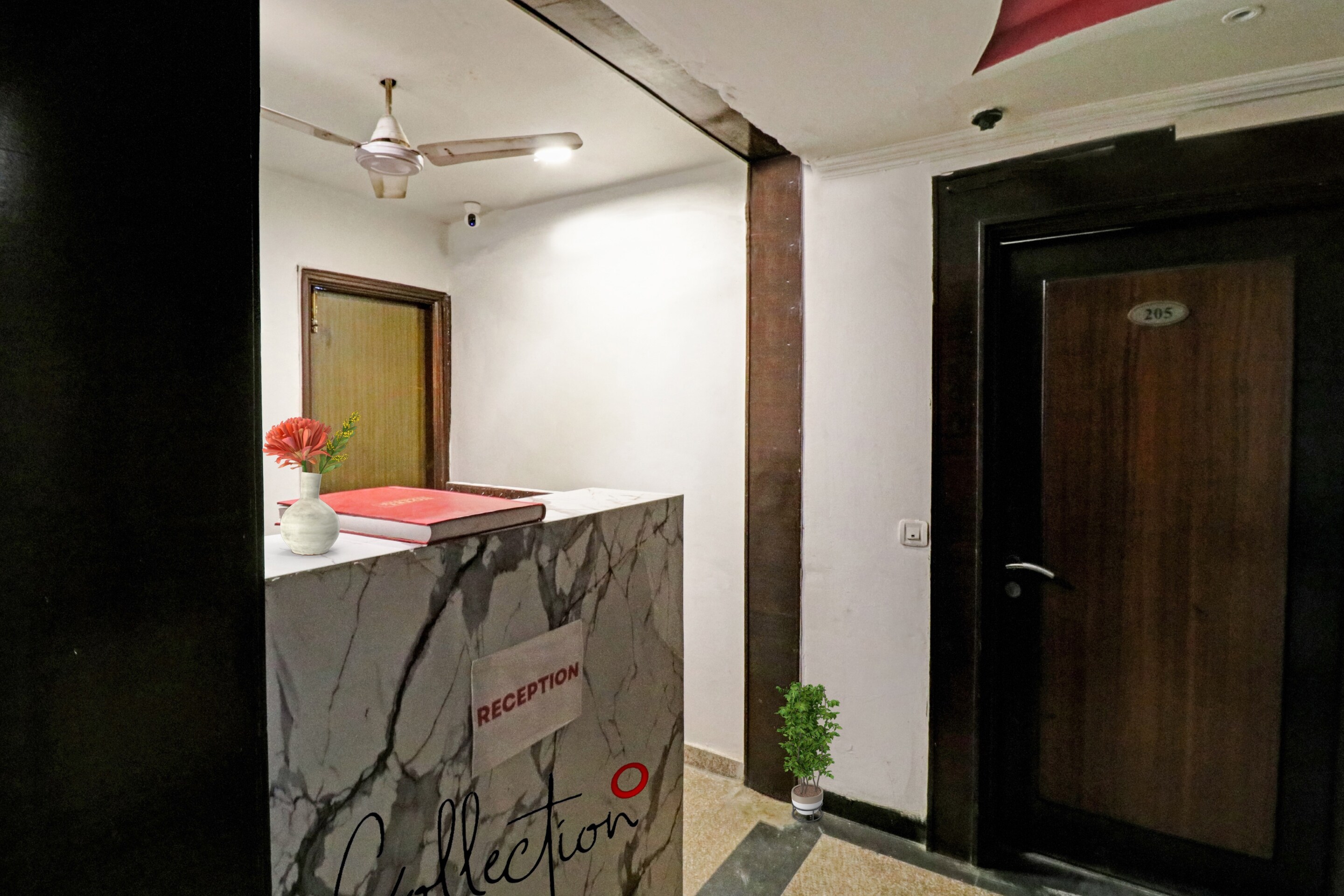 Capital O 91609 Hotel Sunberry, New Delhi 3