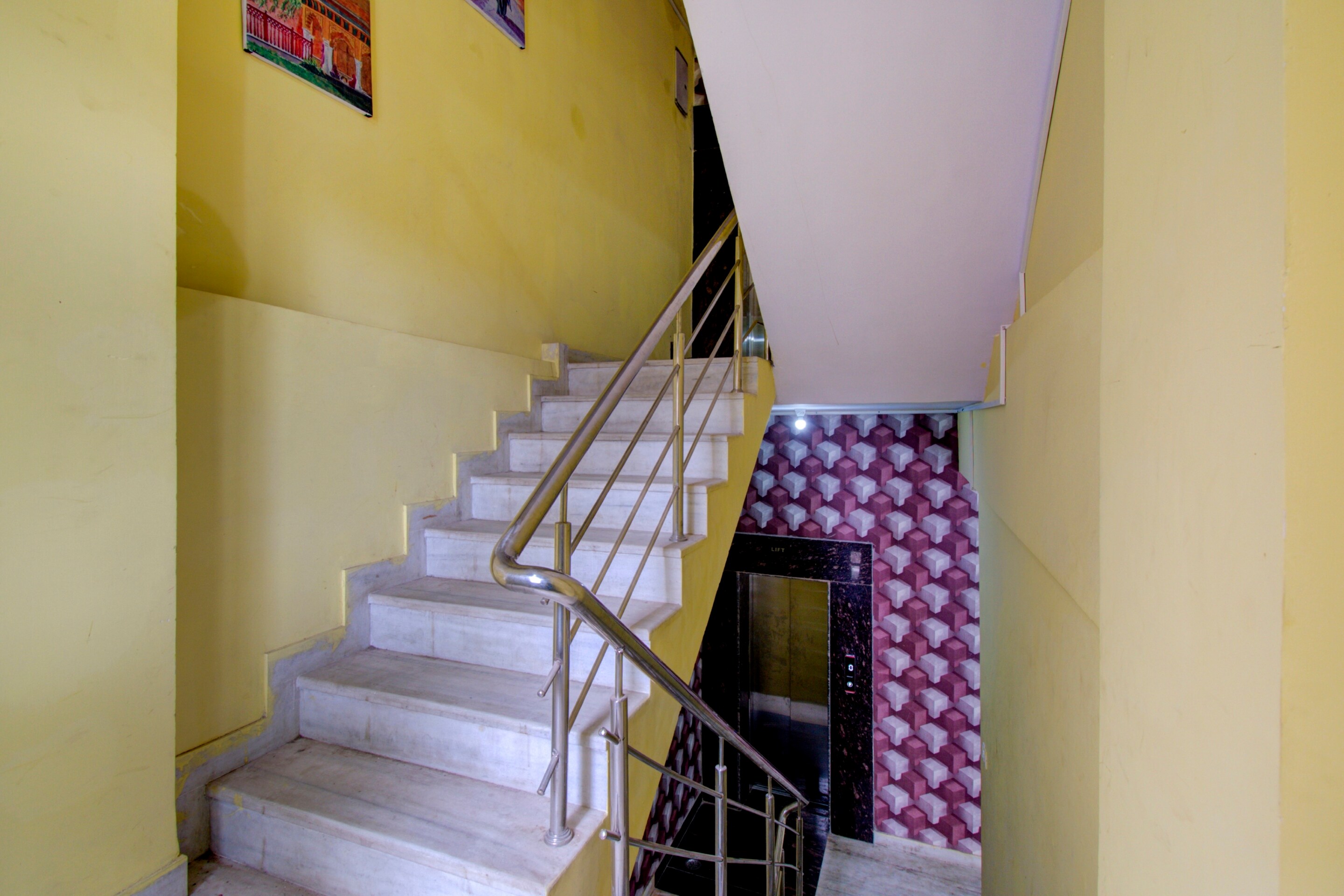 OYO Flagship 92299 Hotel J.n.d, Jaipur 3