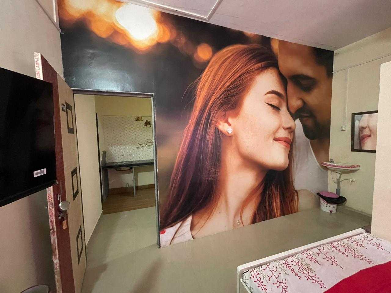 OYO HOME 92165 Tanishka, Solapur 2