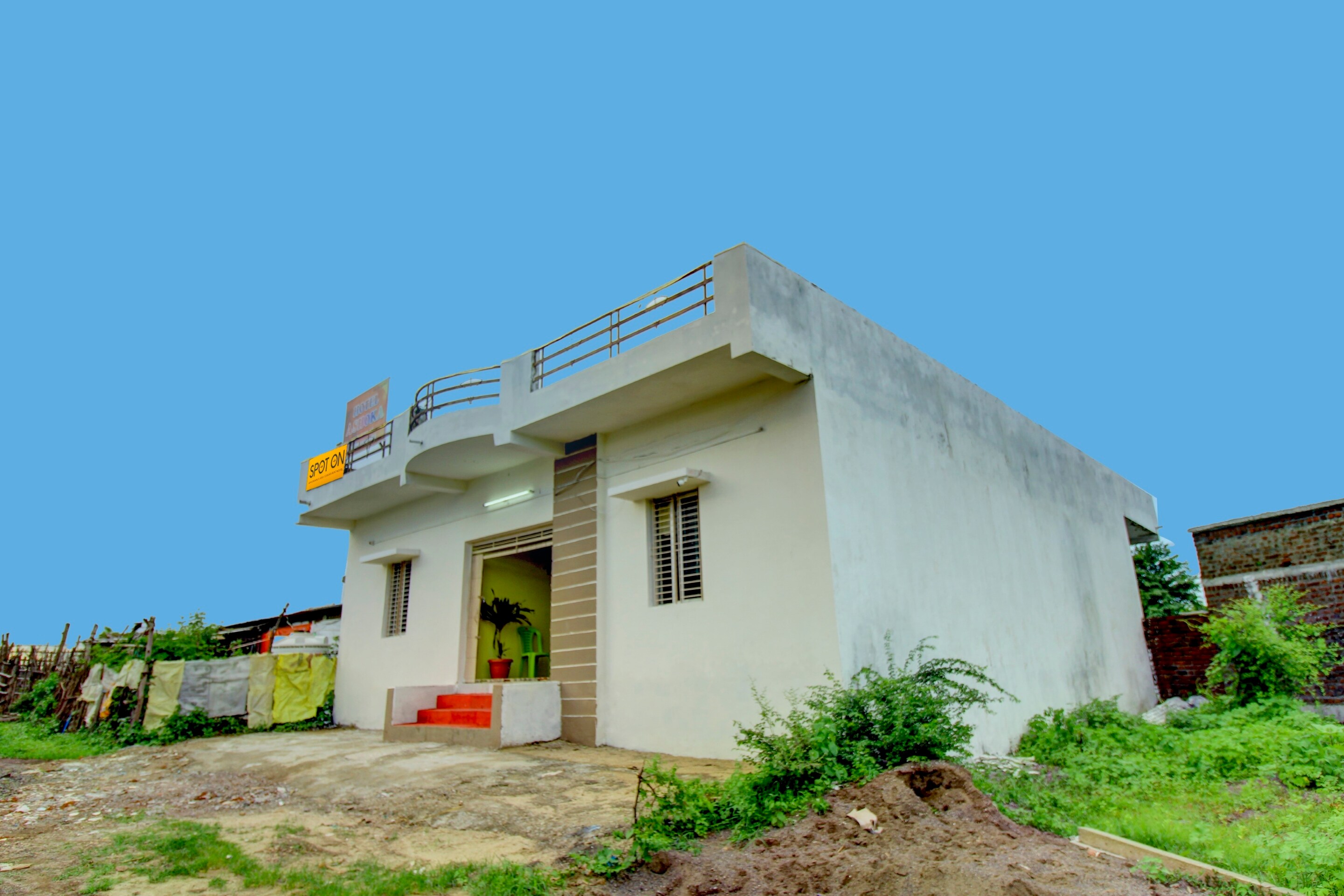 SPOT ON 90002 Hotel Ashoka, Wardha 3