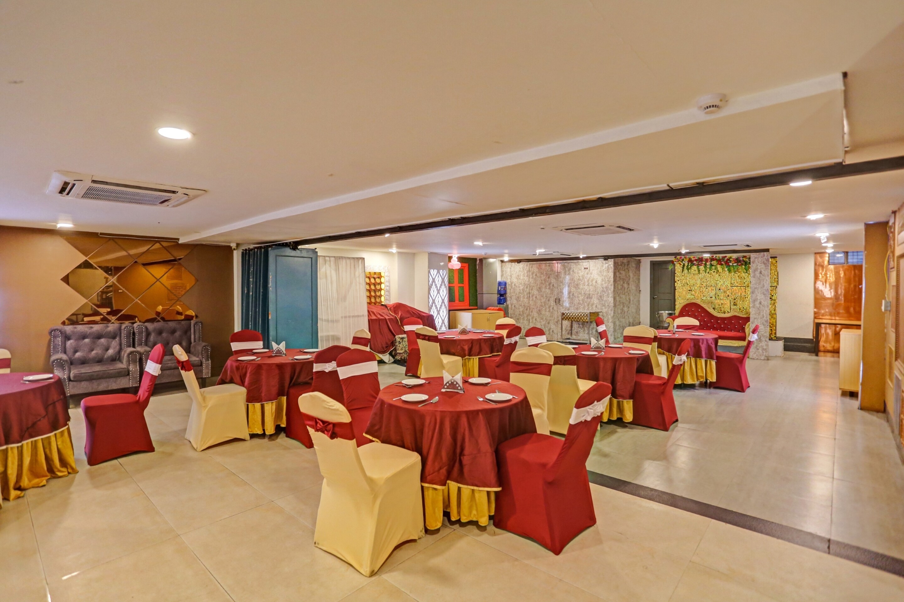 Townhouse 1082 Holidayy Inn, Allahabad 3