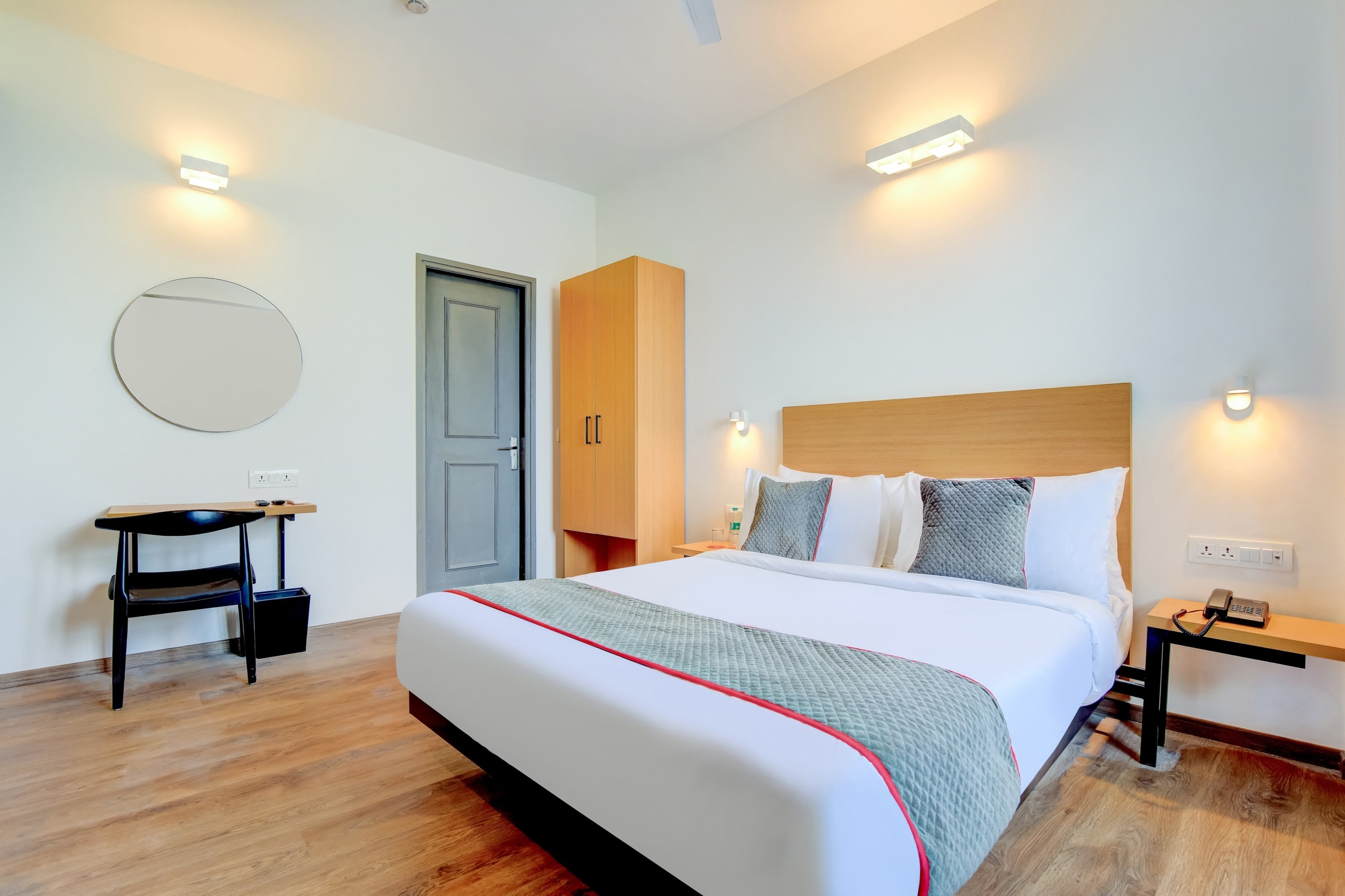 OYO Townhouse 1092 SURAJKUND, Faridabad 4