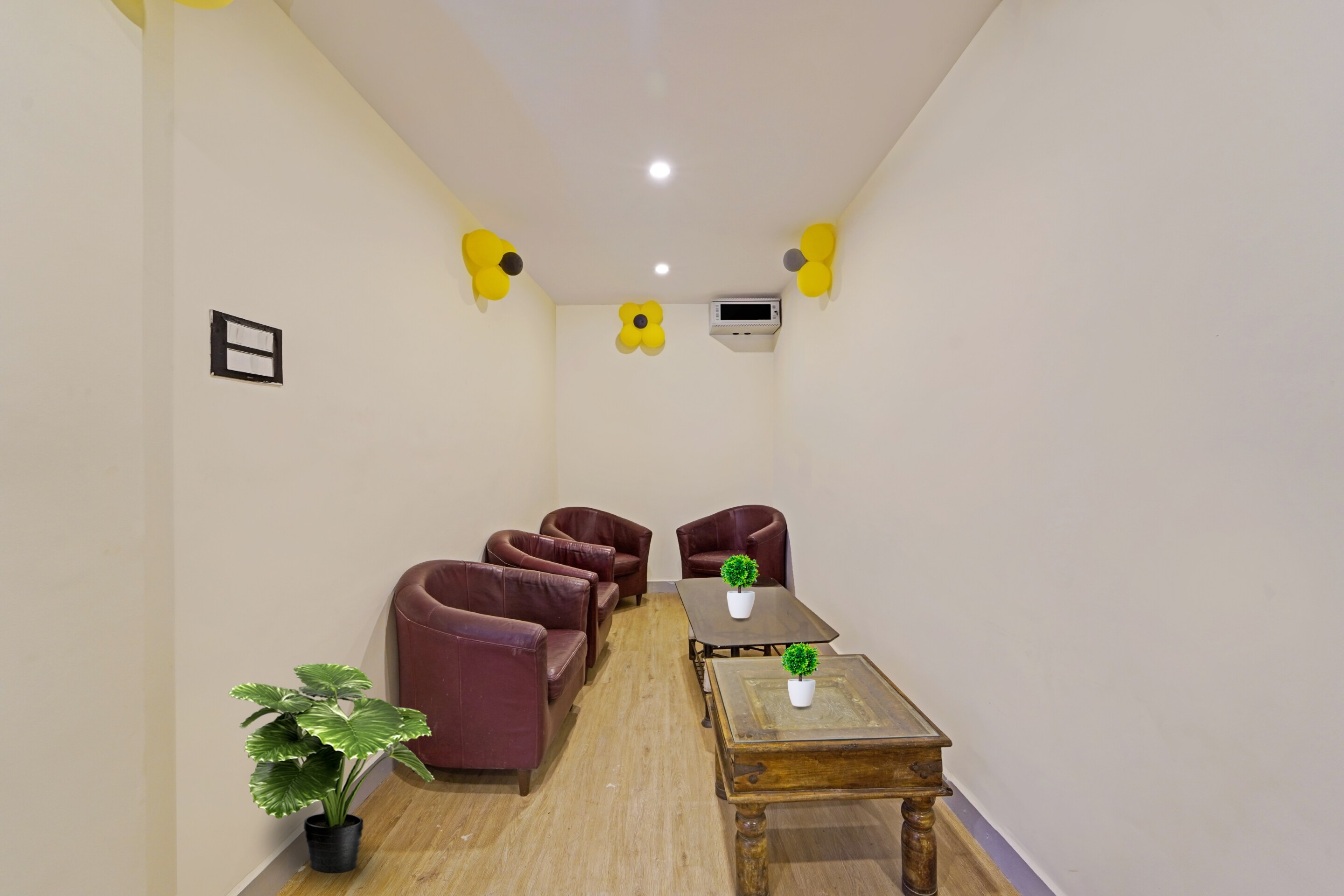 Townhouse 1090 Fantasea Hotels, Chennai 2