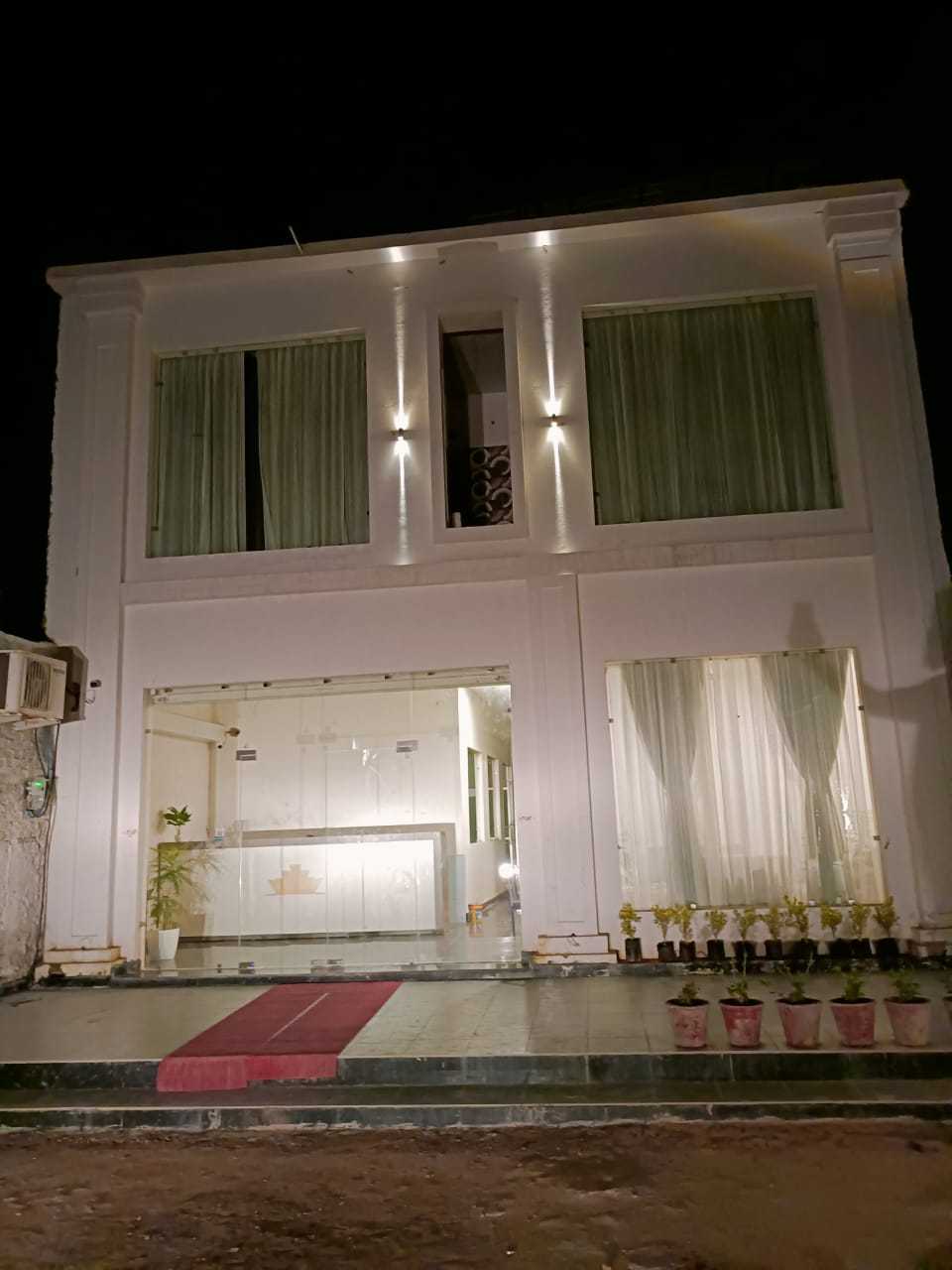 OYO 92624 Hotel Kanal, Kota 4